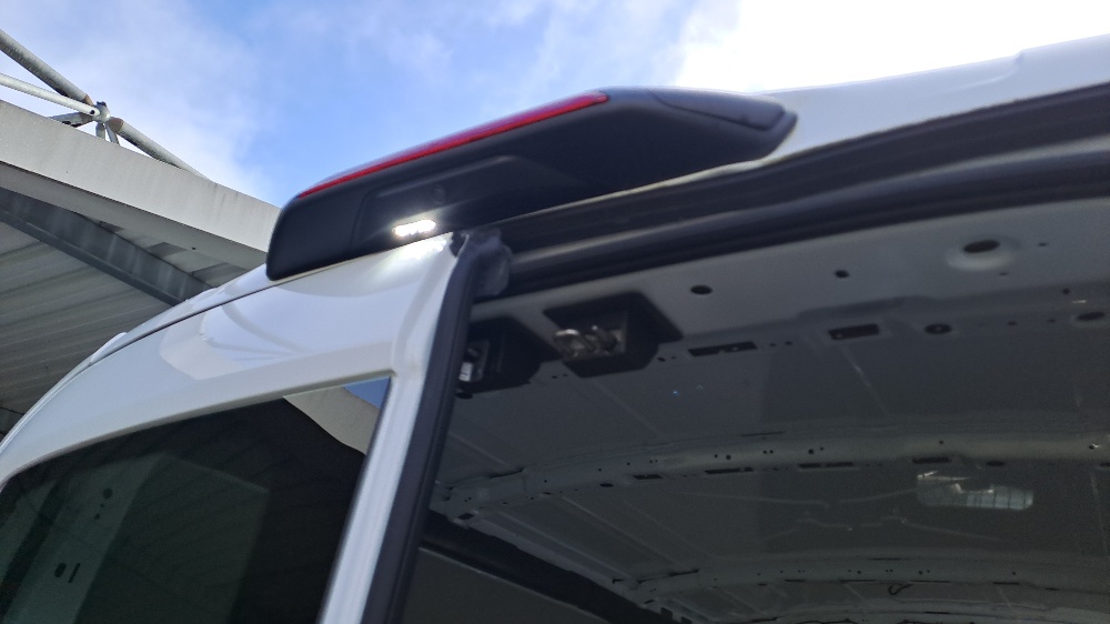 FORD E-Transit Van 350 L3 Trend RWD 68kWh-image-6