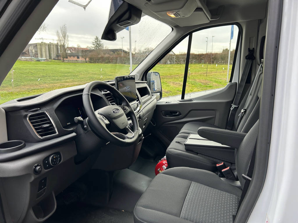 FORD E-Transit Van 425 L3H3 68kWh Trend-image-7