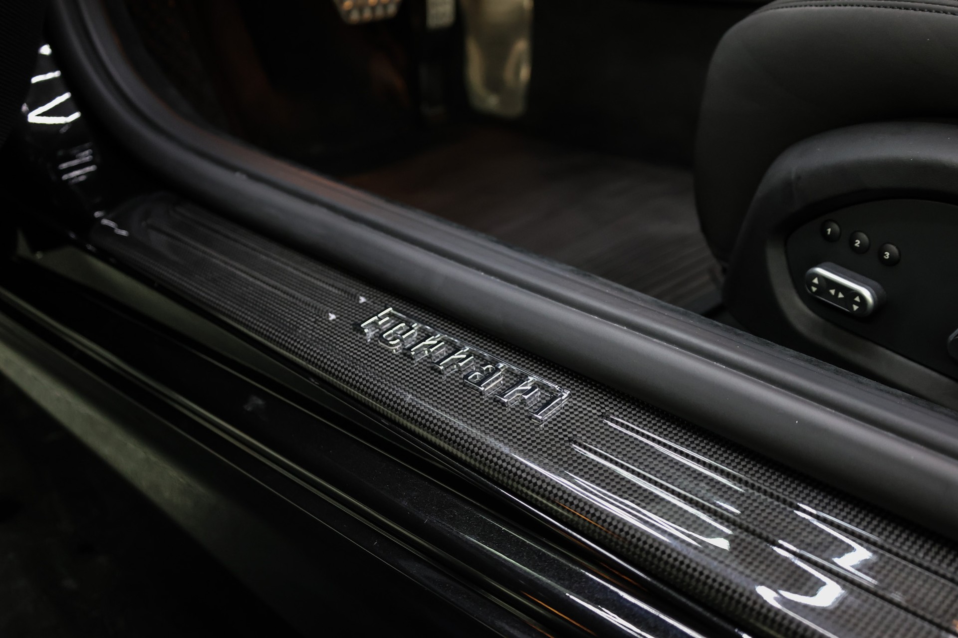 FERRARI California T / 70th Anniversary / 1 of 1 inspired by F50 1995-image-40