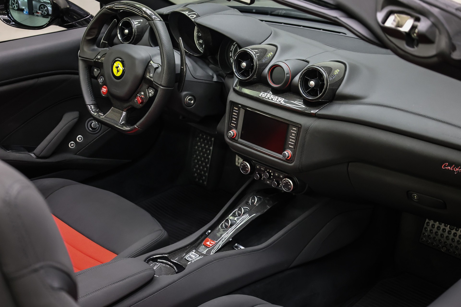 FERRARI California T / 70th Anniversary / 1 of 1 inspired by F50 1995-image-25