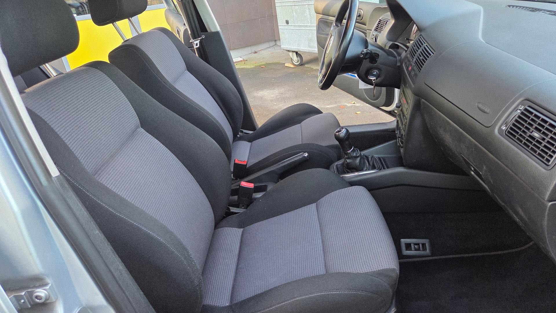 VW Golf 1.6 16V Comfortline-image-12