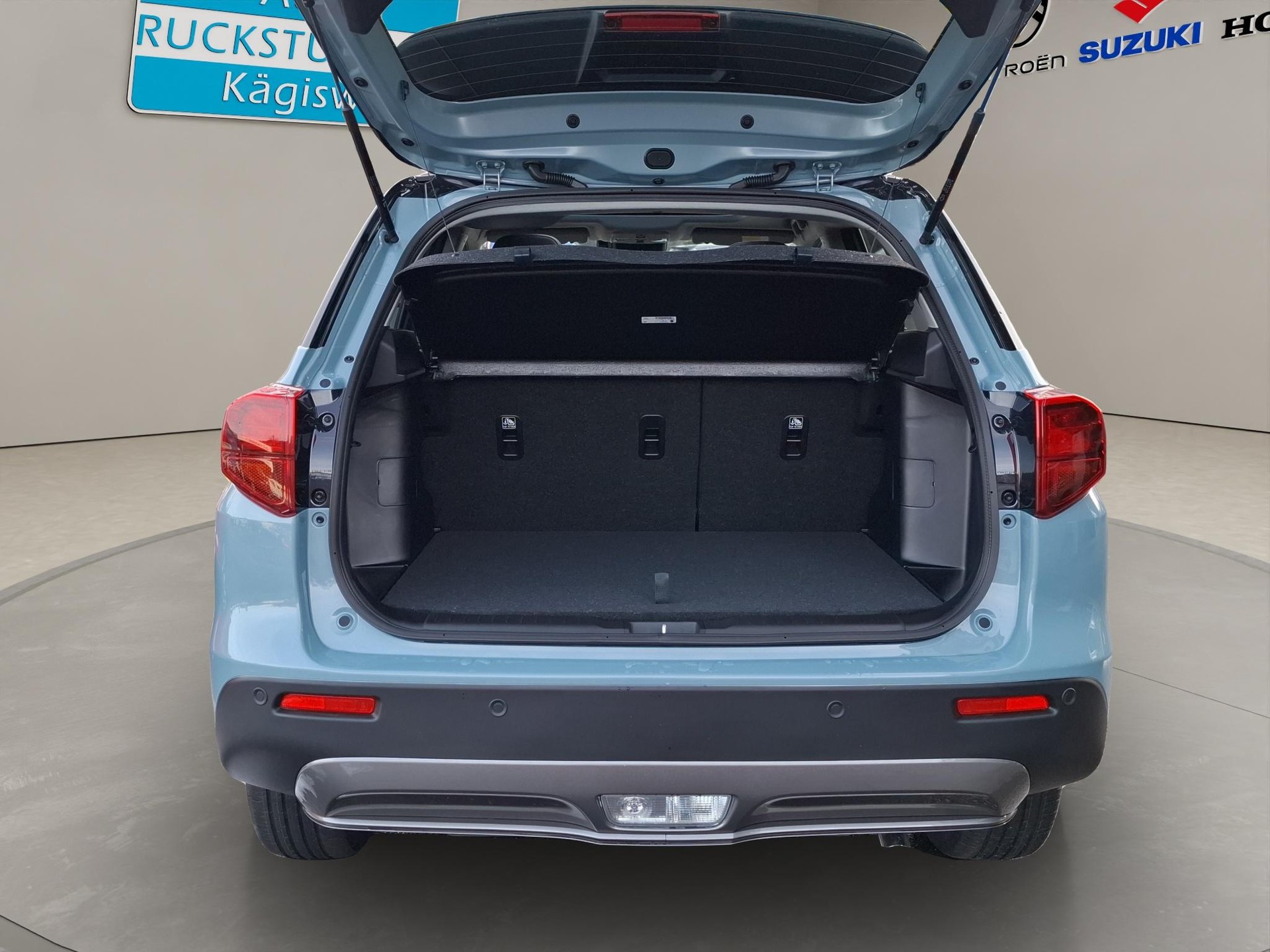 SUZUKI Vitara 1.4 T Sakura Top Hybrid 4x4-image-12