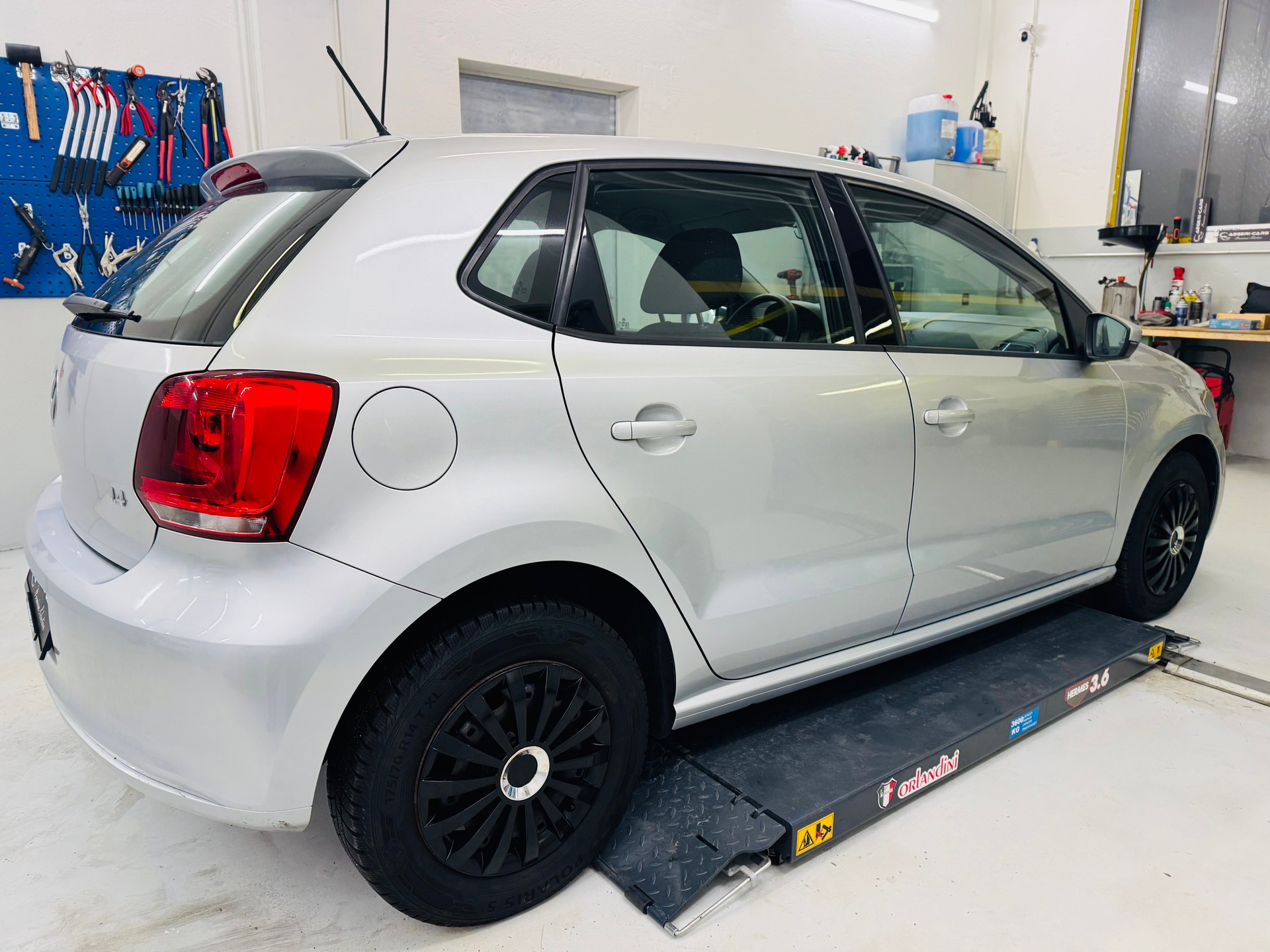 VW Polo 1.4 16V Trendline-image-5