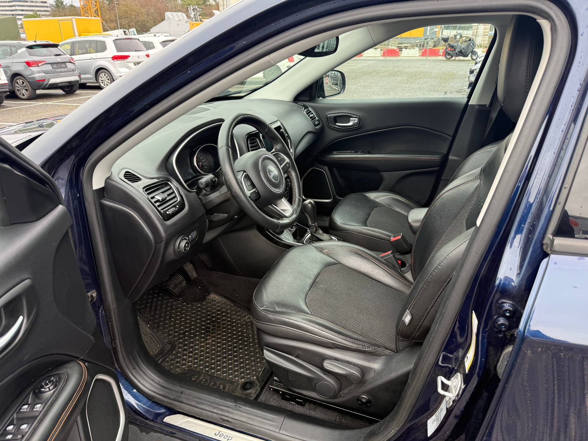 JEEP Compass 1.4 Turbo Freedom AWD 9ATX-image-6