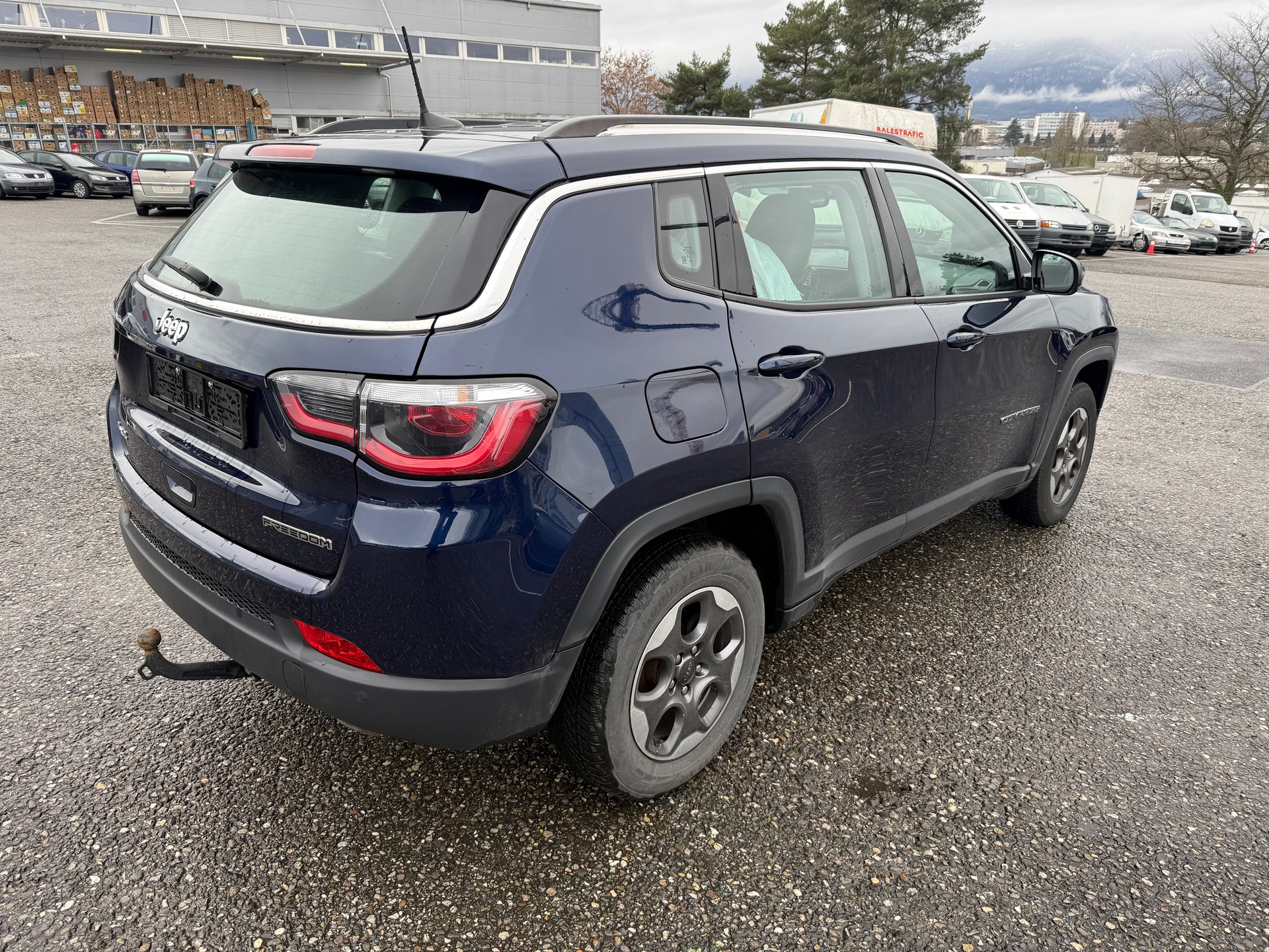 JEEP Compass 1.4 Turbo Freedom AWD 9ATX-image-2