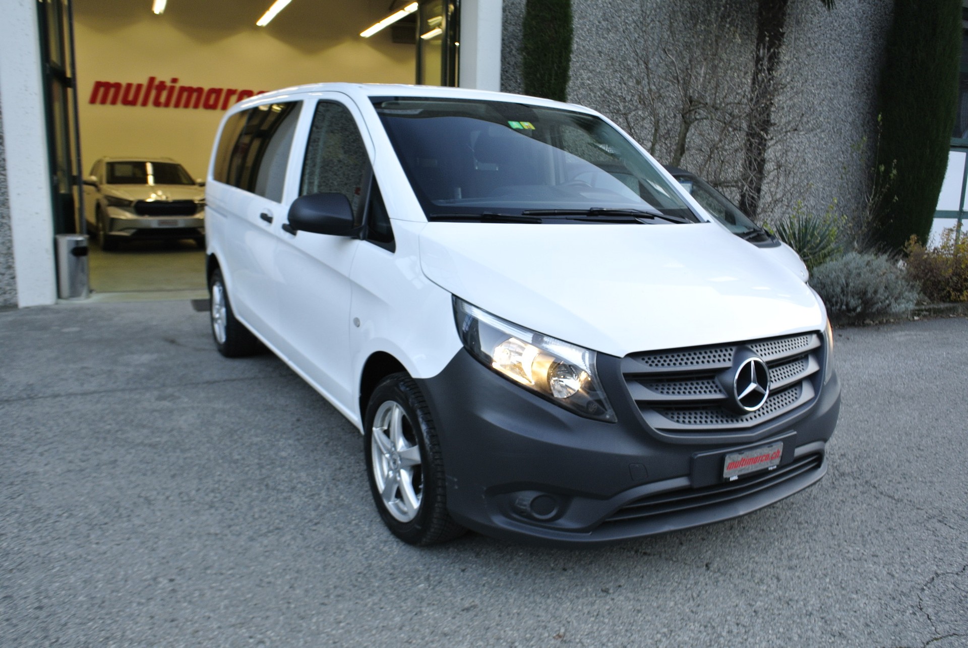 MERCEDES-BENZ Vito 116 CDI Pro Tourer 4Matic 9G-Tronic-image-7