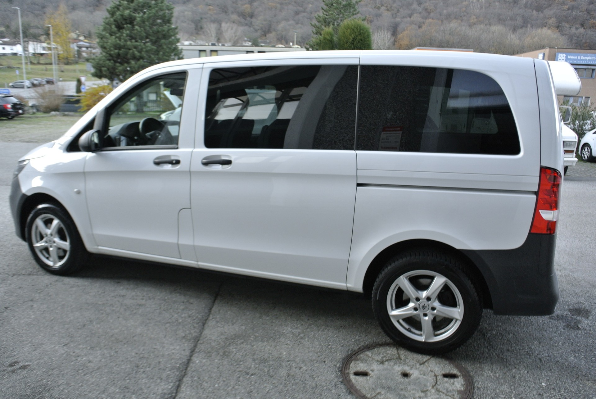 MERCEDES-BENZ Vito 116 CDI Pro Tourer 4Matic 9G-Tronic-image-5