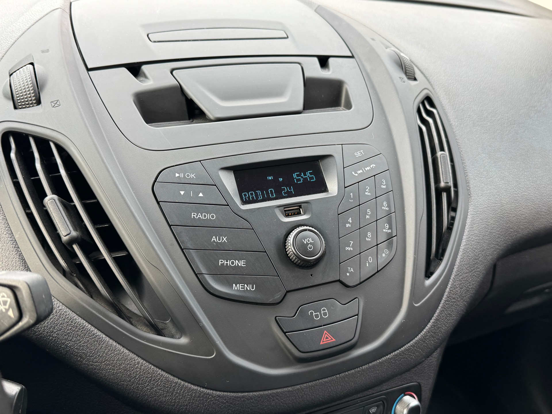 FORD Transit Courier Van 1.0 EcoB Trend-image-12