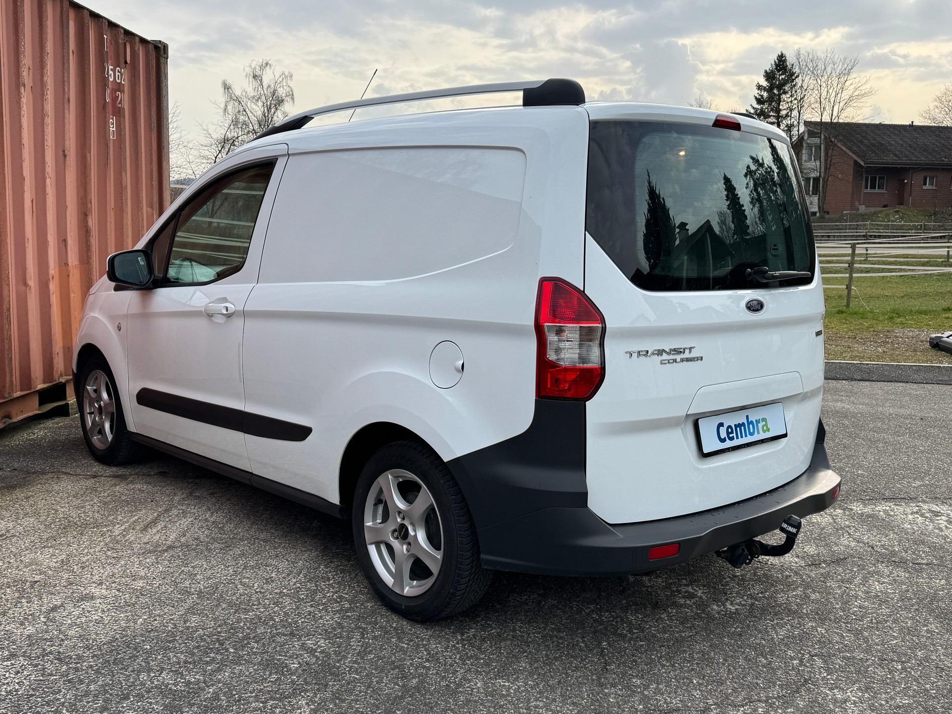 FORD Transit Courier Van 1.0 EcoB Trend-showroom-element-3