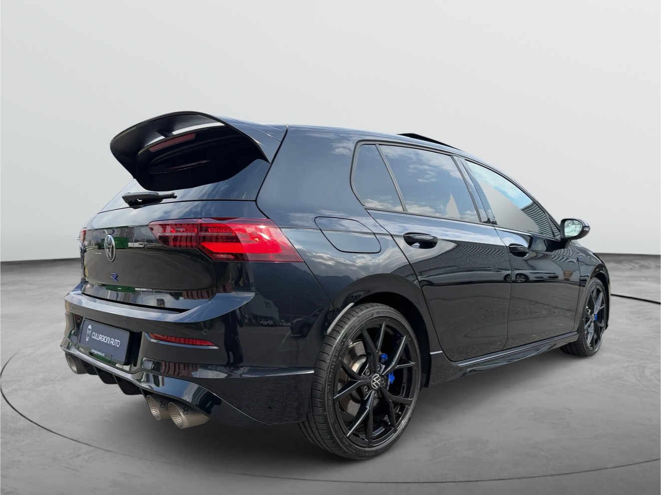 VW Golf 2.0 TSI R Black Edition DSG 4 Motion-image-4