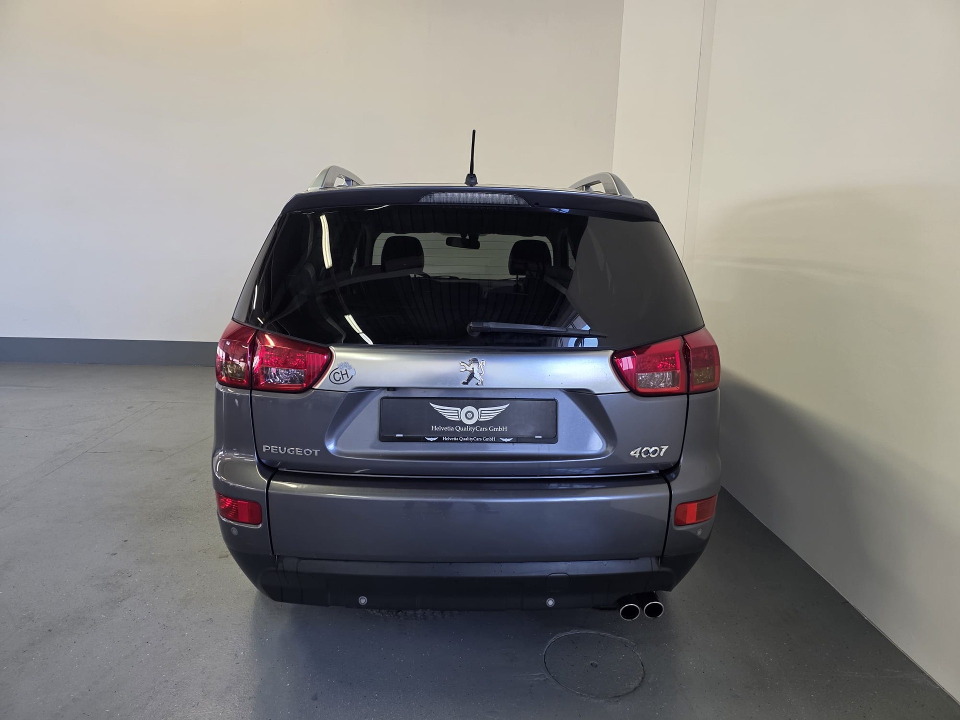 PEUGEOT 4007 2.2 HDi Dynamic-image-12