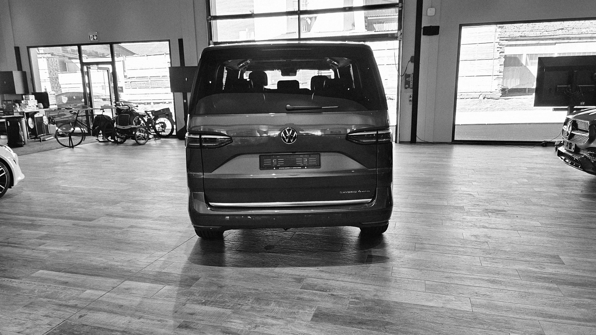 VW Multivan 1.5 eHybrid Style 4Motion DSG-image-11