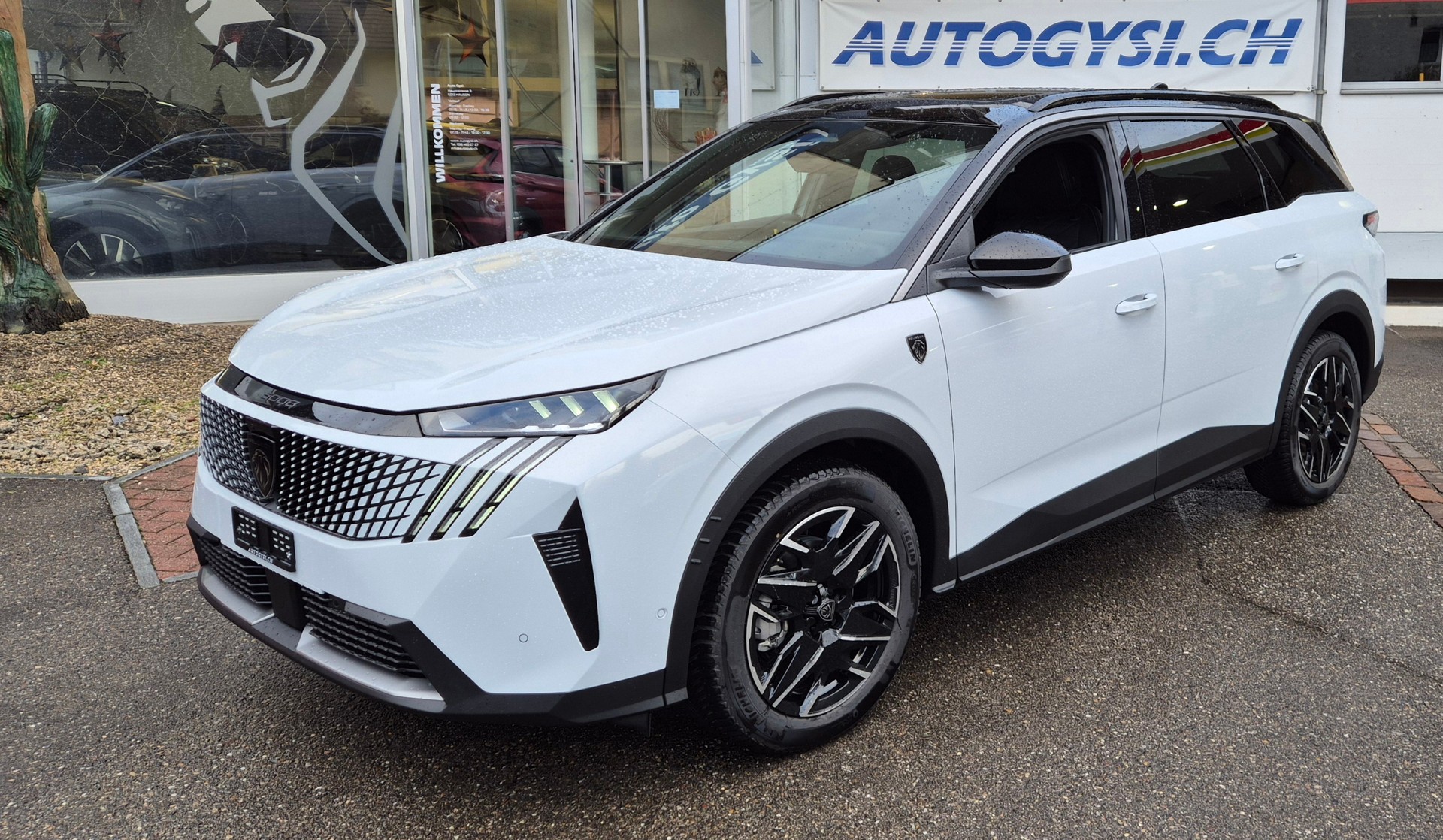 PEUGEOT 5008 4x4 GT Exclusive / Helvetia-image-1