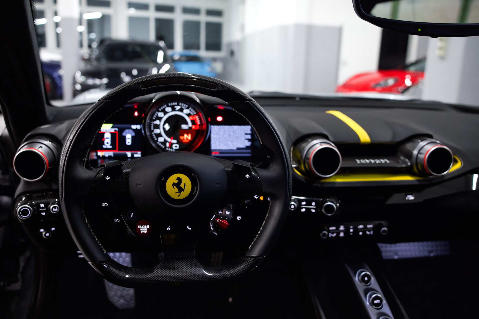FERRARI 812 Superfast-image-16