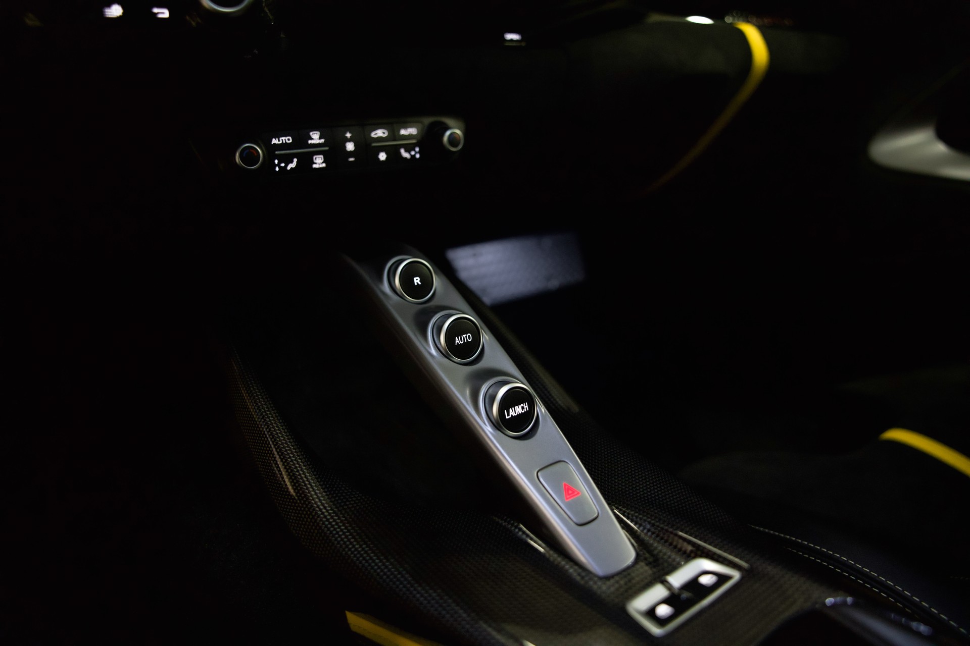 FERRARI 812 Superfast-image-24