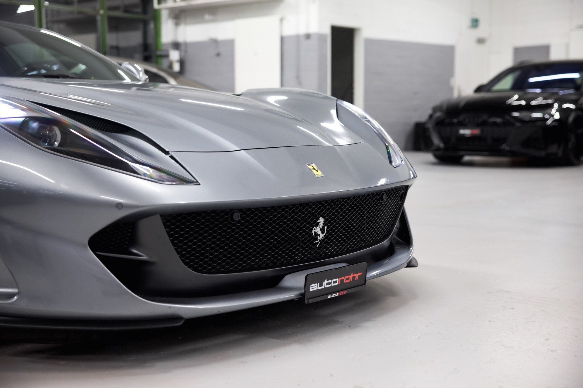 FERRARI 812 Superfast-image-13
