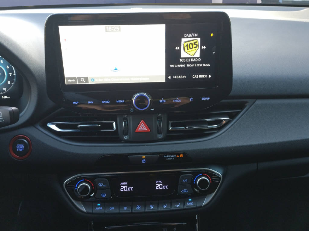 HYUNDAI i30 Wagon 1.5 T-GDi N-Line-image-14