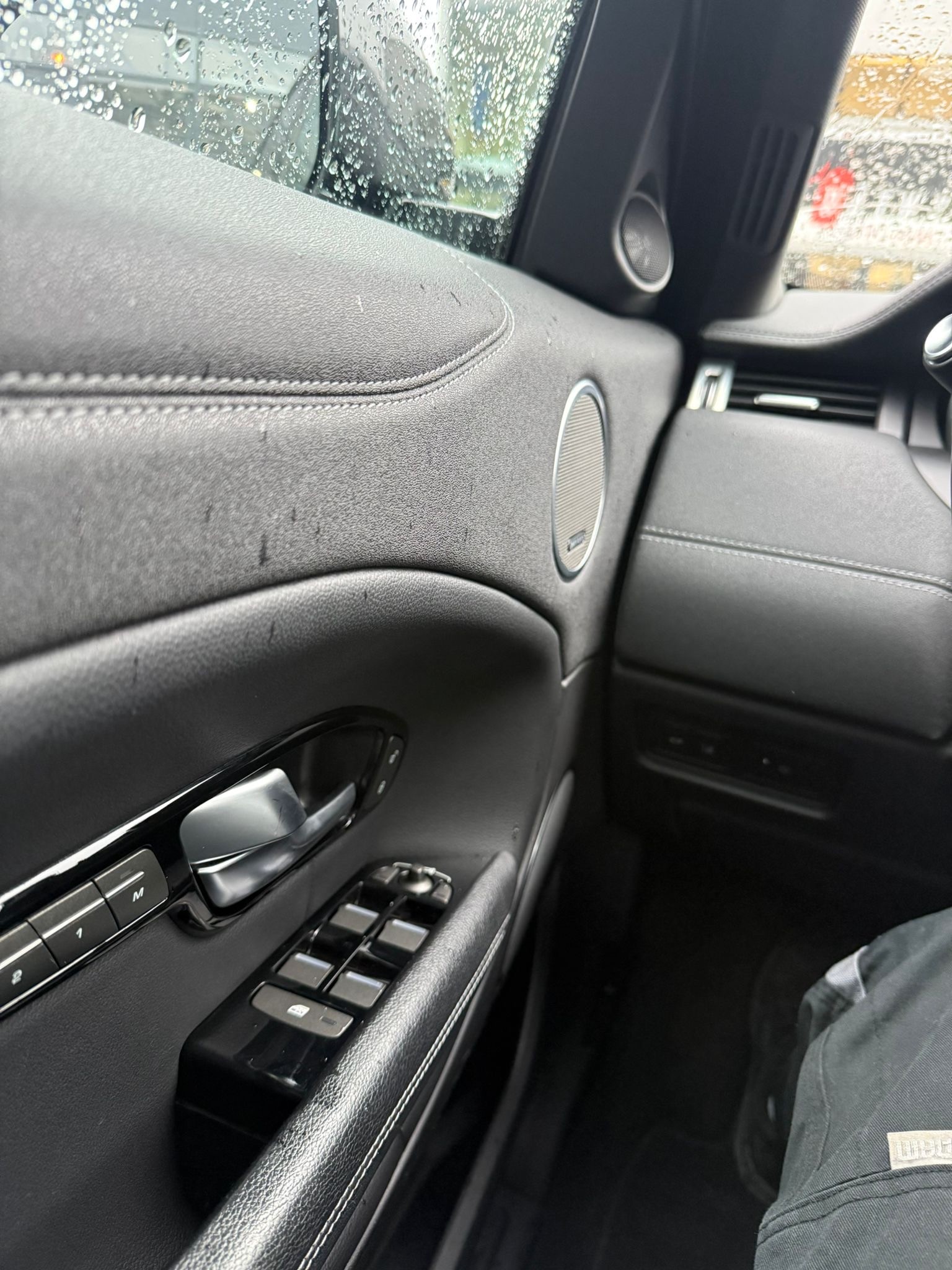 LAND ROVER Range Rover Evoque 2.0 TD4 SE-image-23