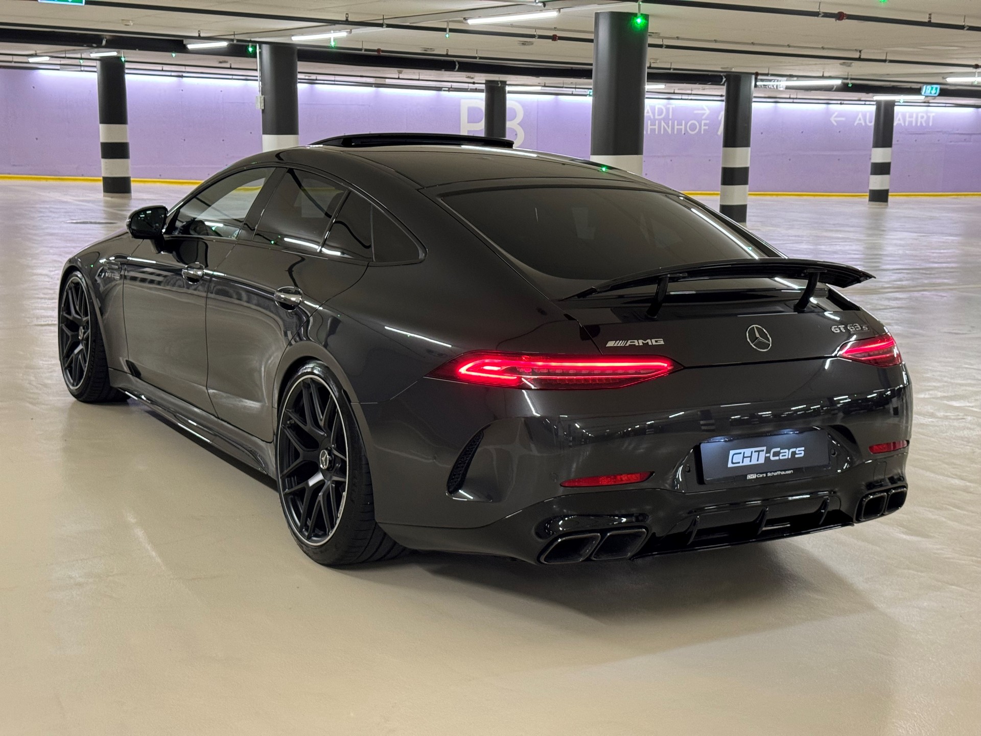 MERCEDES-BENZ AMG GT 4 63 S 4Matic+ Speedshift MCT *** 3.9 % Leasing ***-showroom-element-2