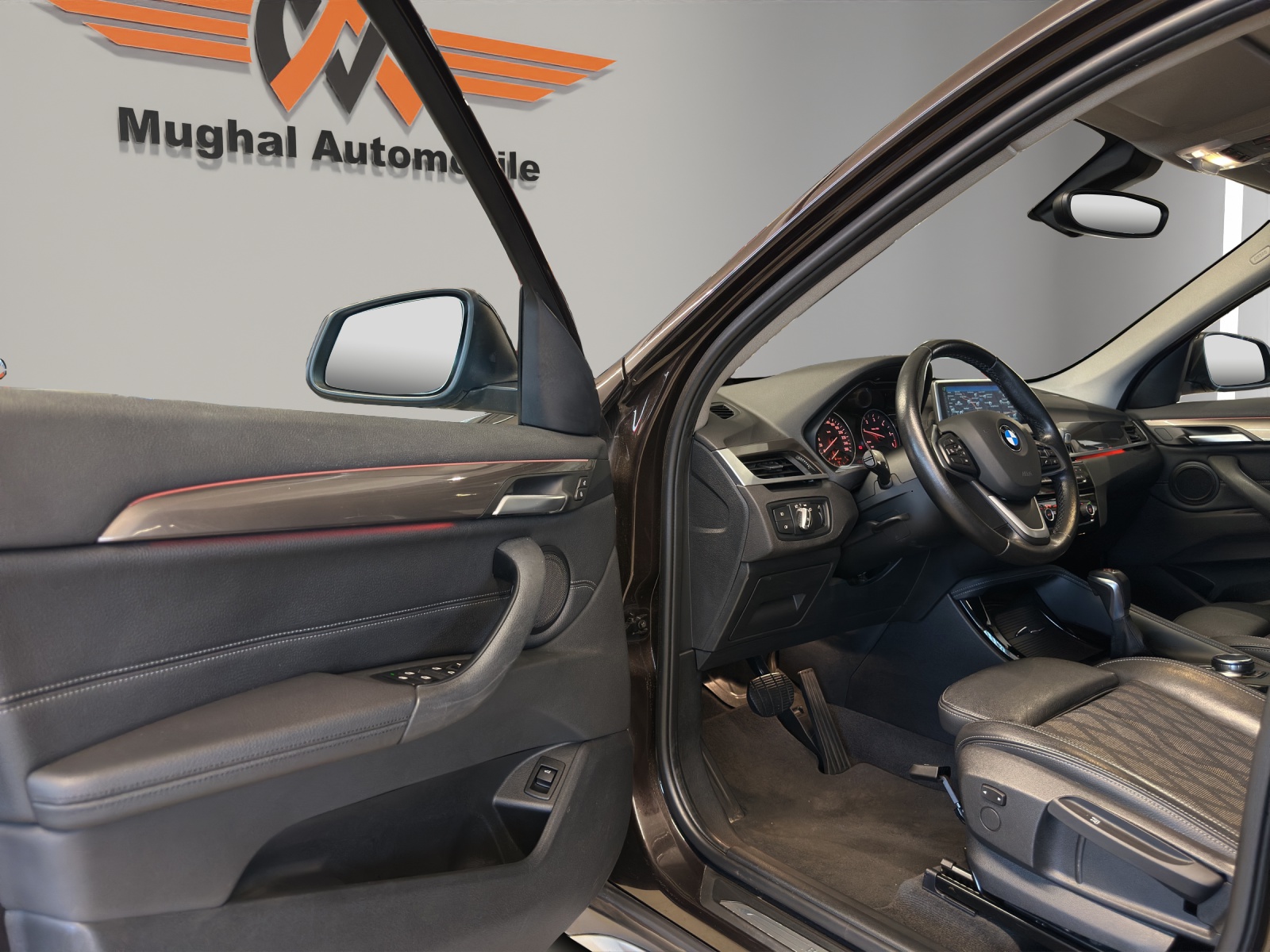 BMW X1 xDrive 18d Steptronic-image-6