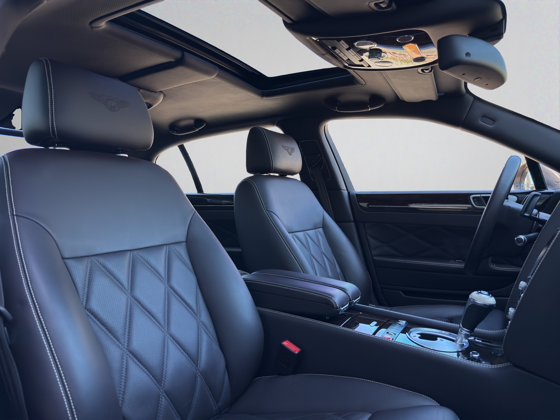 BENTLEY FLYING SPUR-image-7