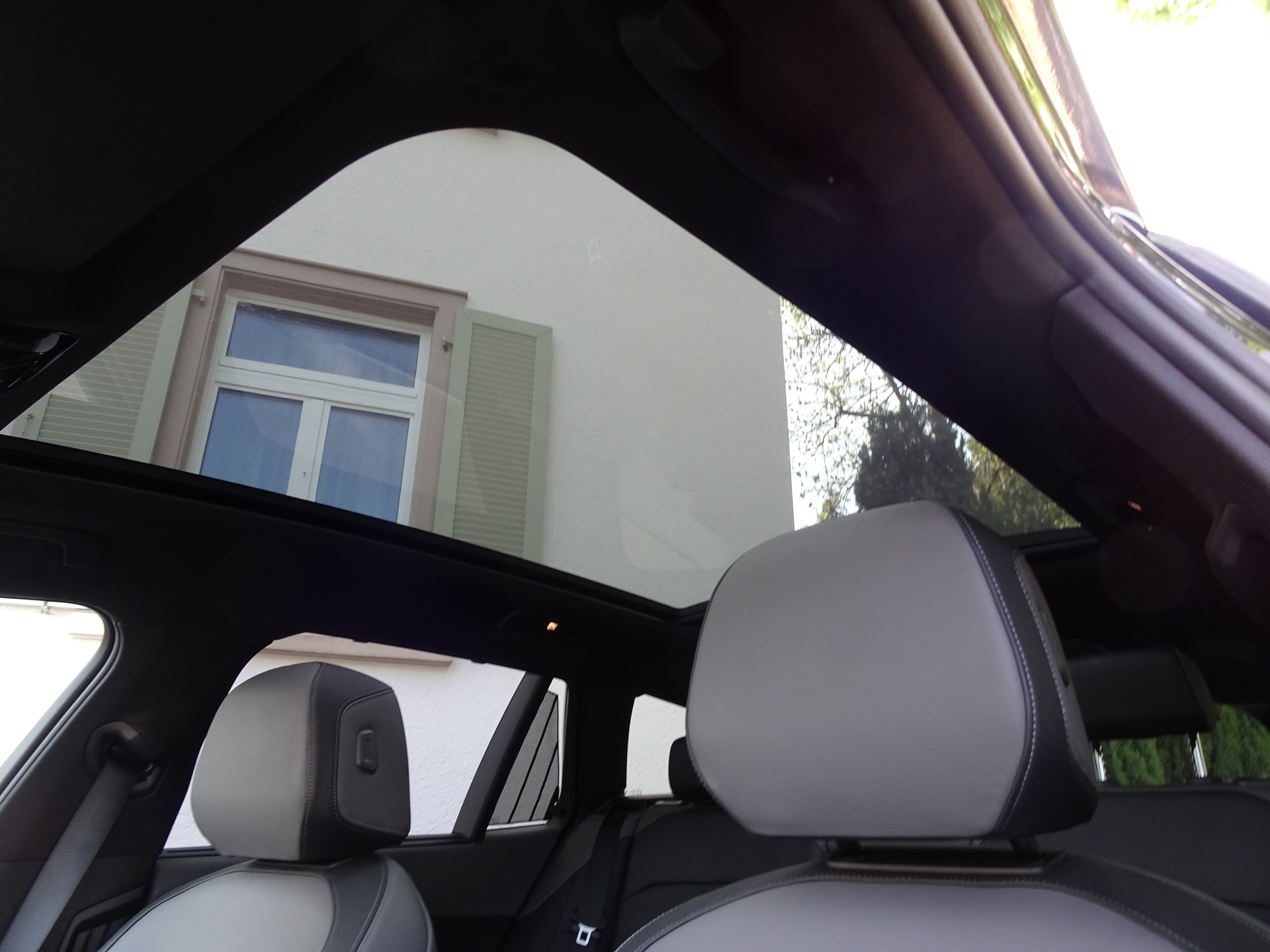 BMW 540d xDrive 48V Touring M Sport Steptronic-image-12