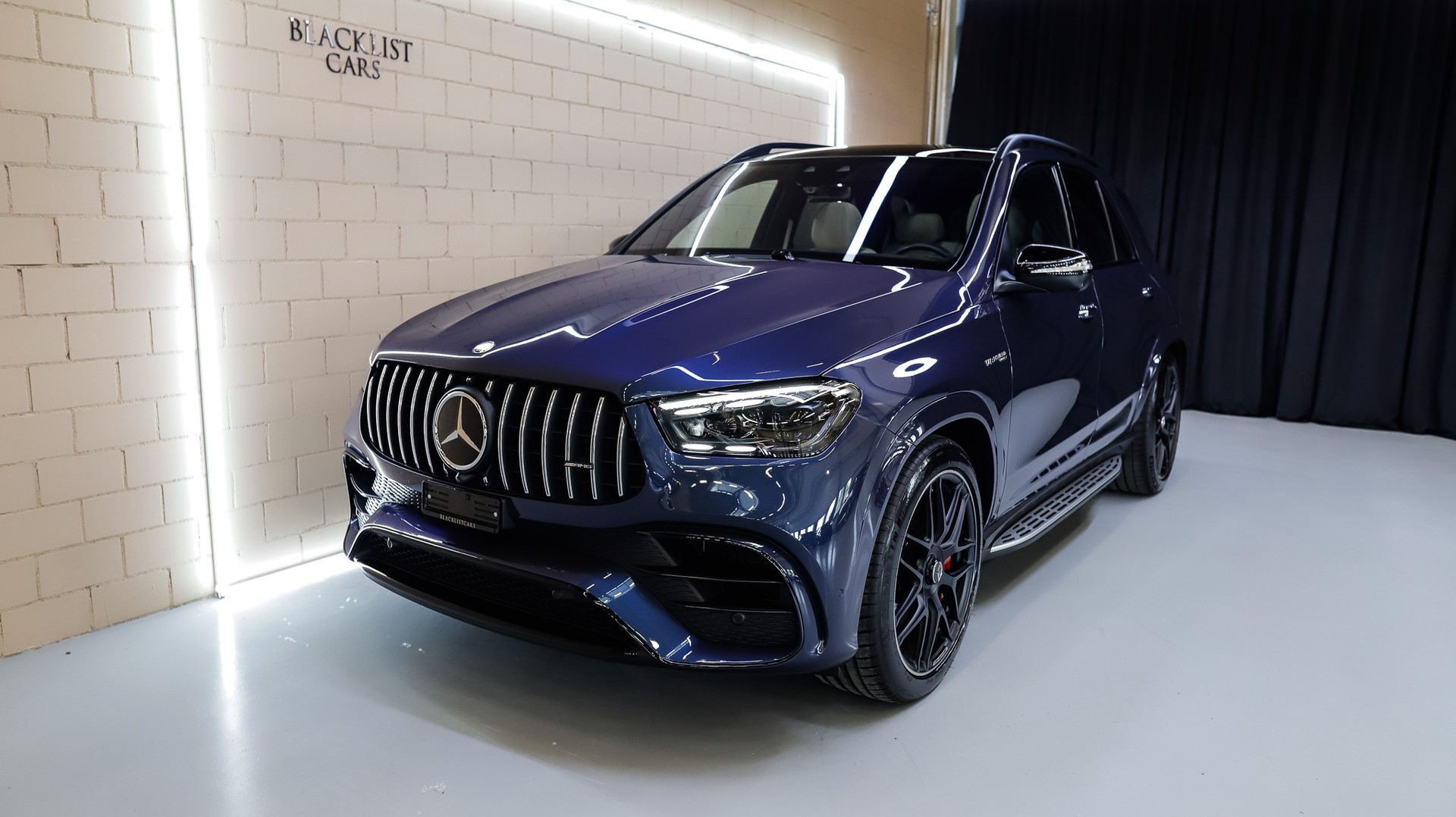 MERCEDES-BENZ GLE 63 S AMG 4Matic+ 9G-Speedshift *FACELIFT*-showroom-element-1