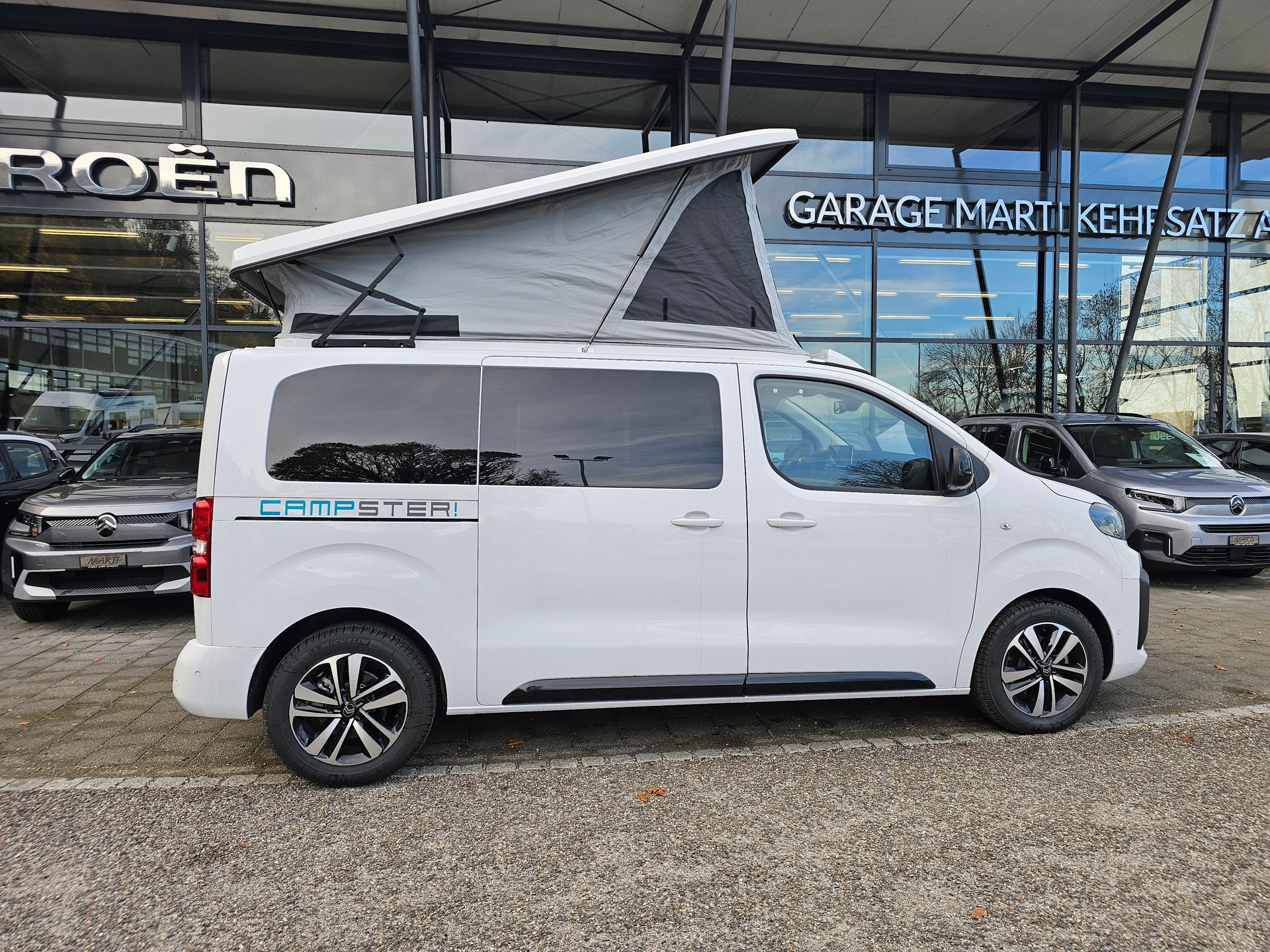 PÖSSL Campster 2.0 Blue HDI 180 EAT8-image-1