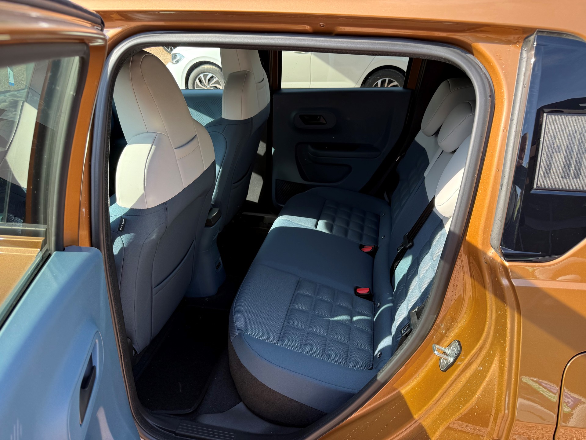 FIAT Grande Panda Elektro La Prima-image-8
