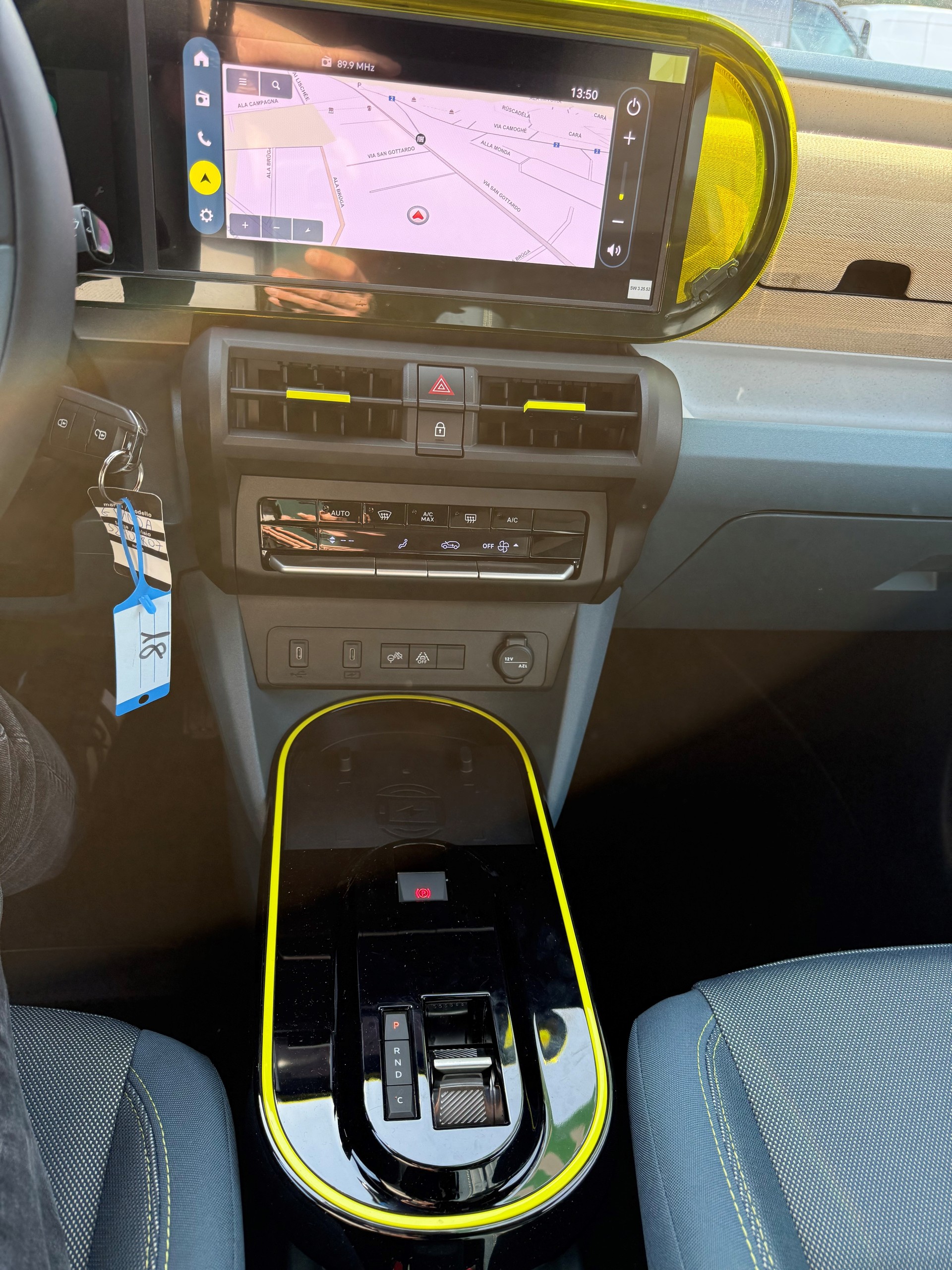 FIAT Grande Panda Elektro La Prima-image-11