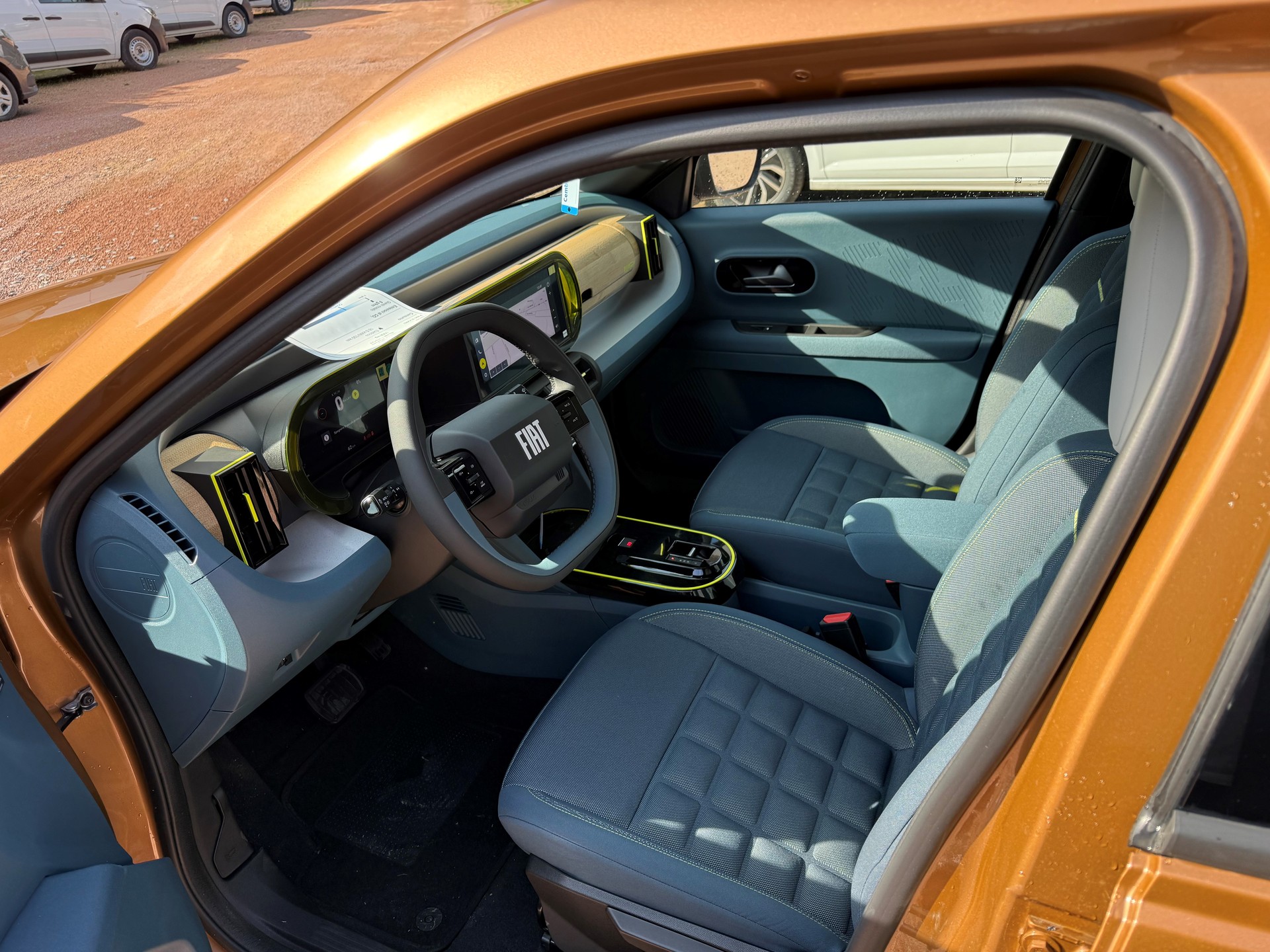 FIAT Grande Panda Elektro La Prima-image-7