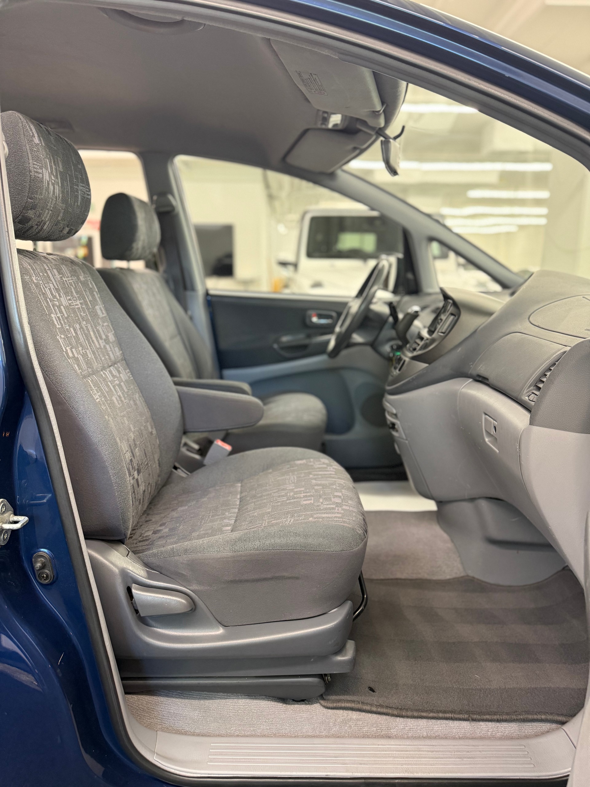 TOYOTA Previa 2.4 Linea Luna 7-Plätzer-image-13