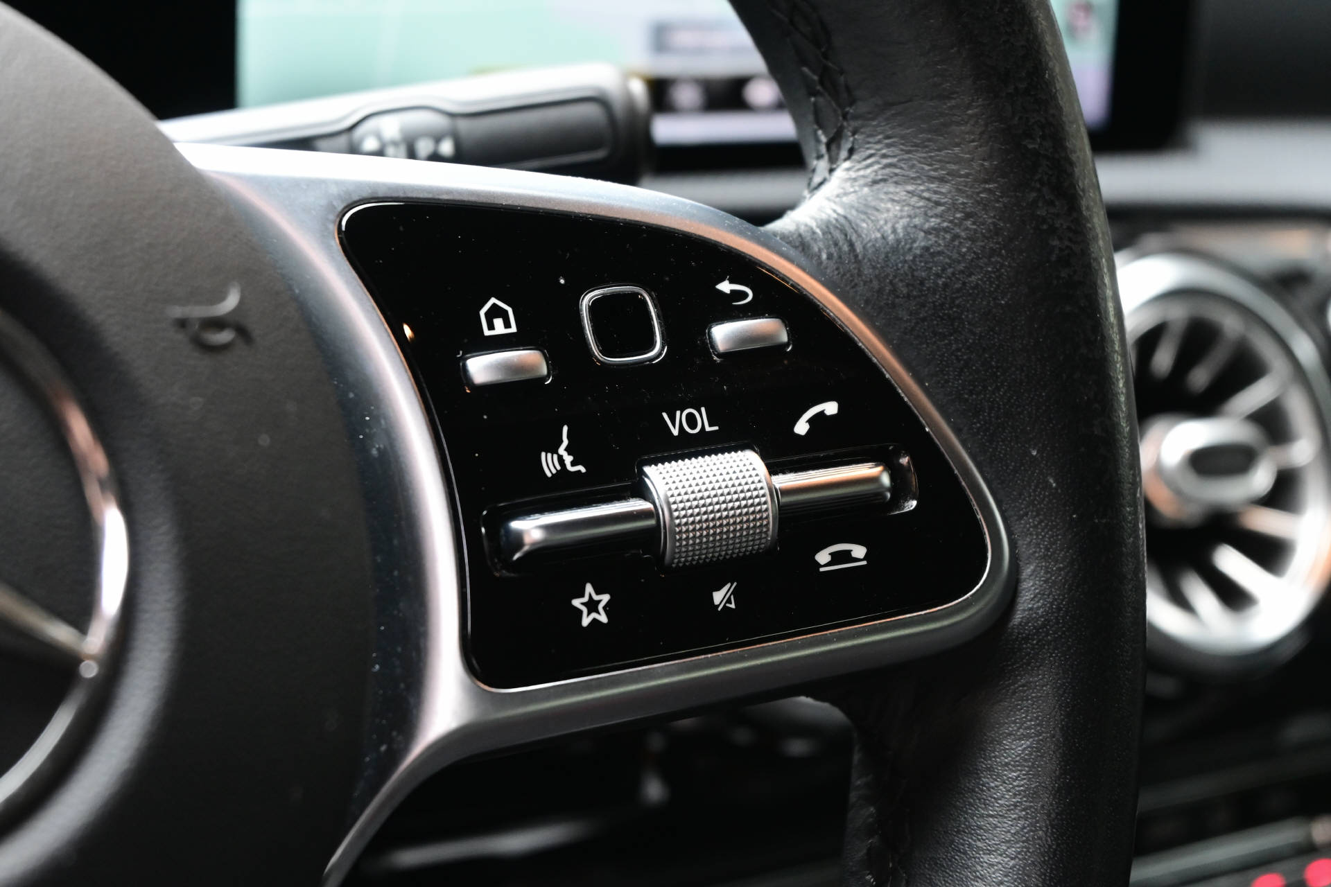 MERCEDES-BENZ A 180 d Progressive *Burmester Soundsystem*Rückfahrkamera*LED Scheinwerfer*-image-13