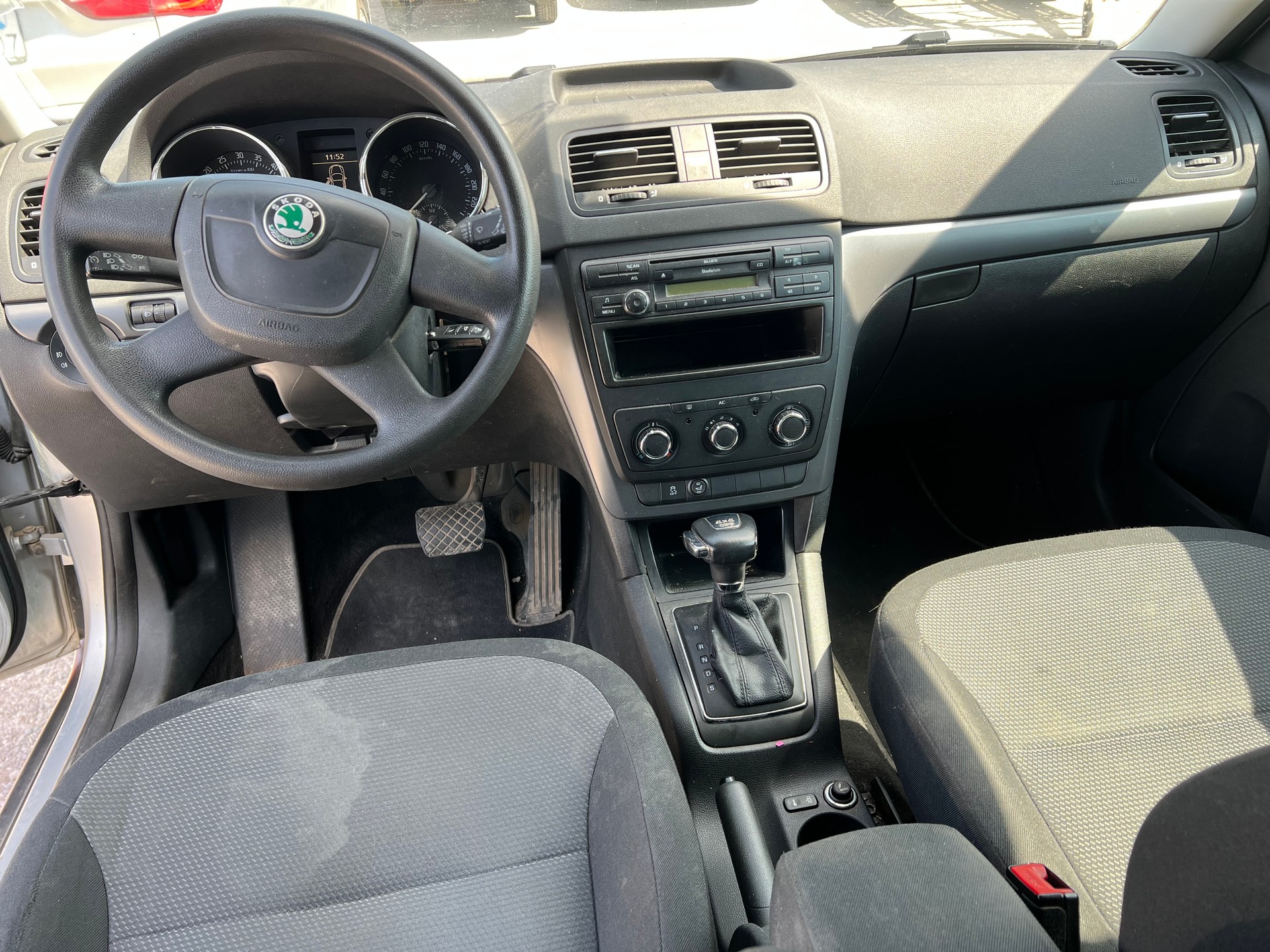 SKODA Yeti 2.0 TDI Experience 4x4 DSG-image-5