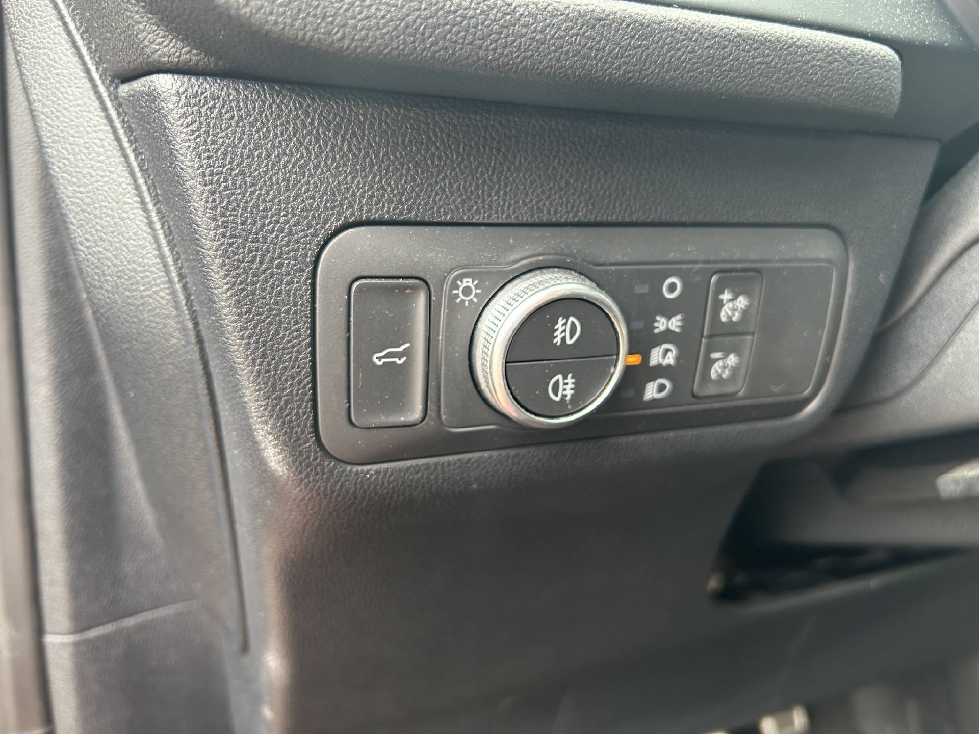 FORD Kuga 2.5 Hybrid ST-Line X 4x4-image-24