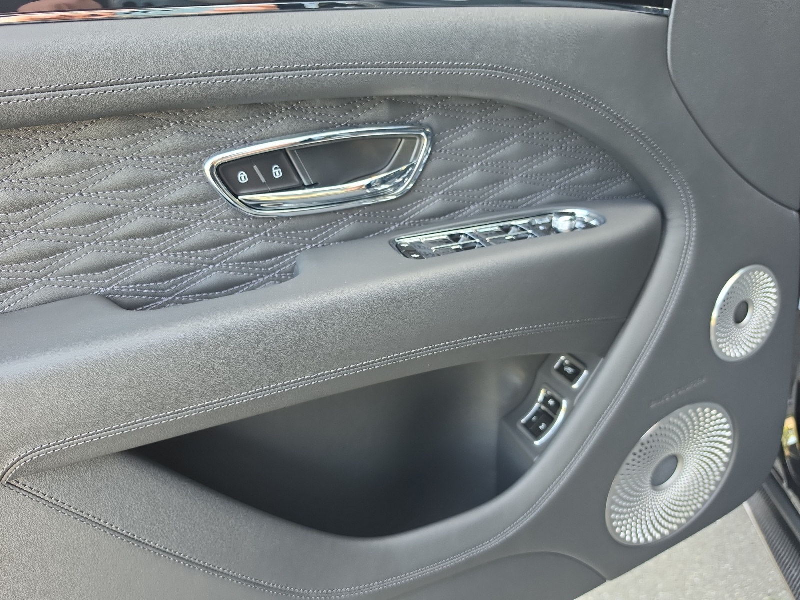 BENTLEY Bentayga Speed V8 650 PS-image-11