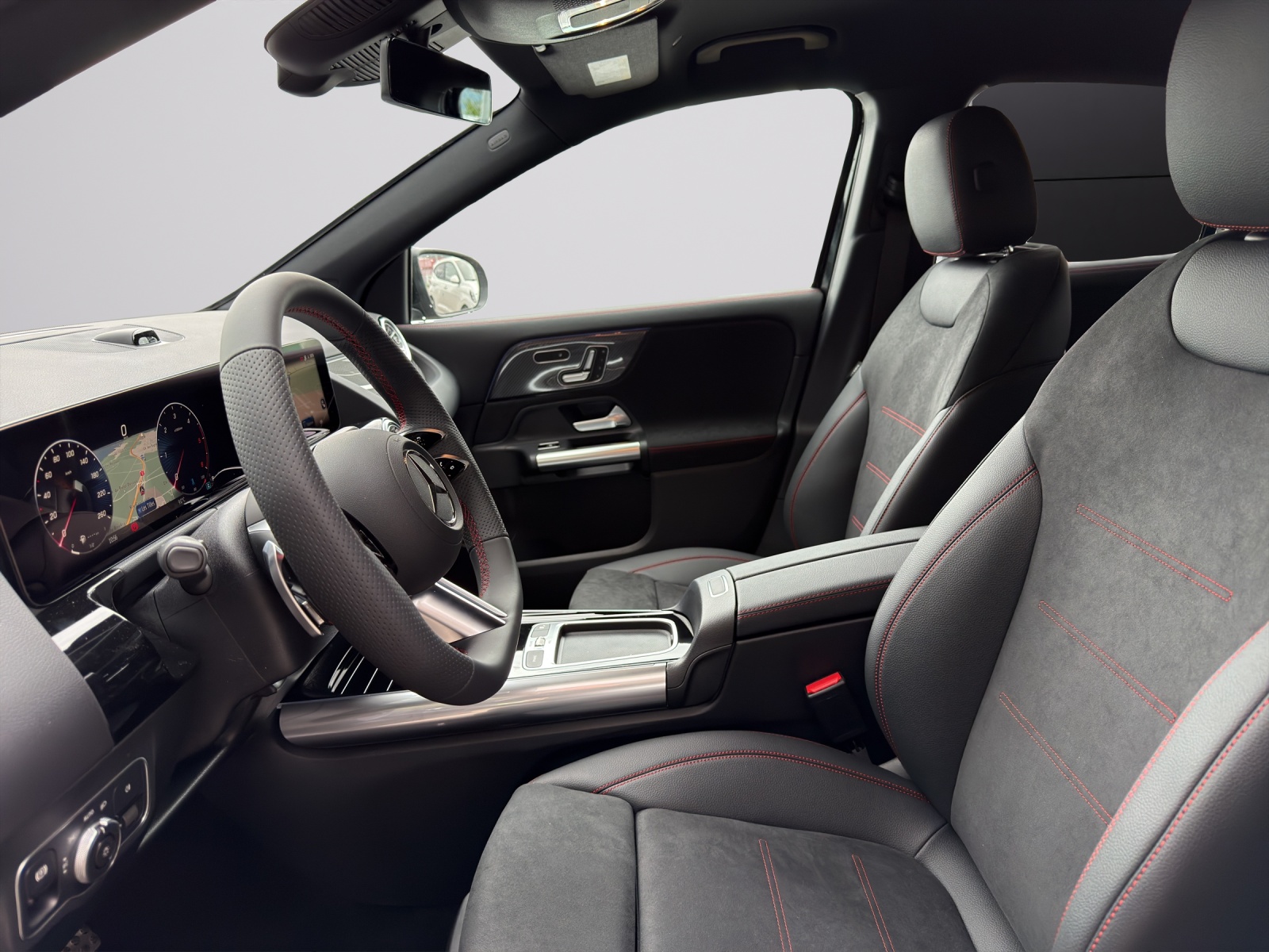MERCEDES-BENZ GLA 220d 4Matic 8G-DCTSwiss Star-image-7