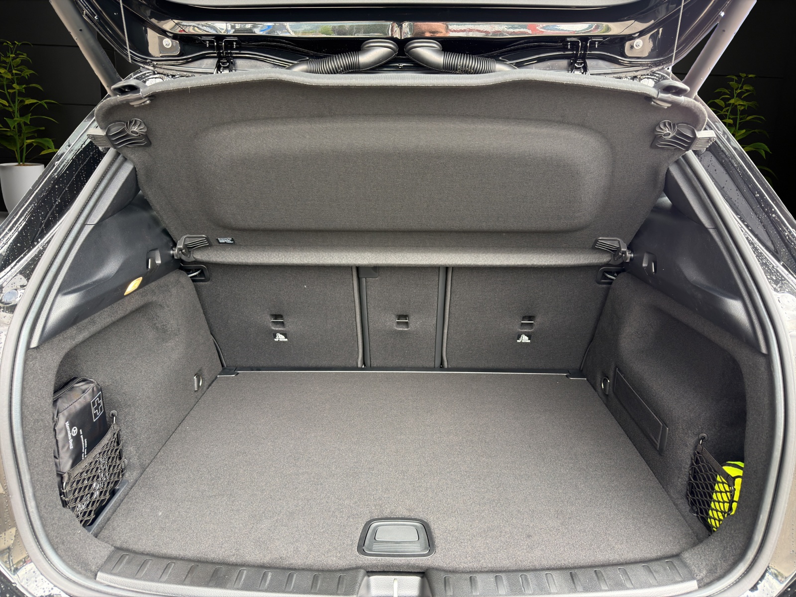 MERCEDES-BENZ GLA 220d 4Matic 8G-DCTSwiss Star-image-14