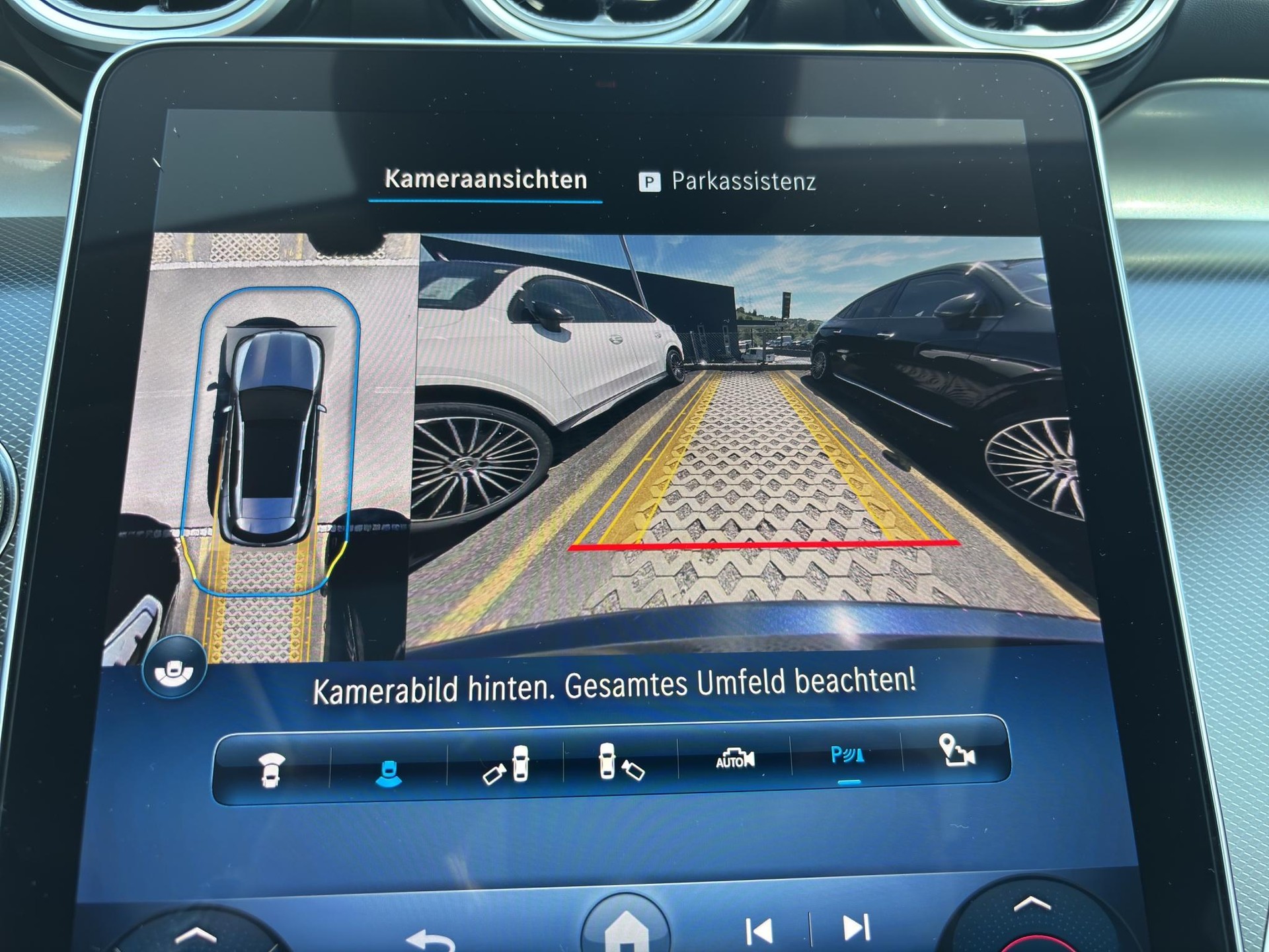 MERCEDES-BENZ GLC 300 AMG Line 4matic-image-20