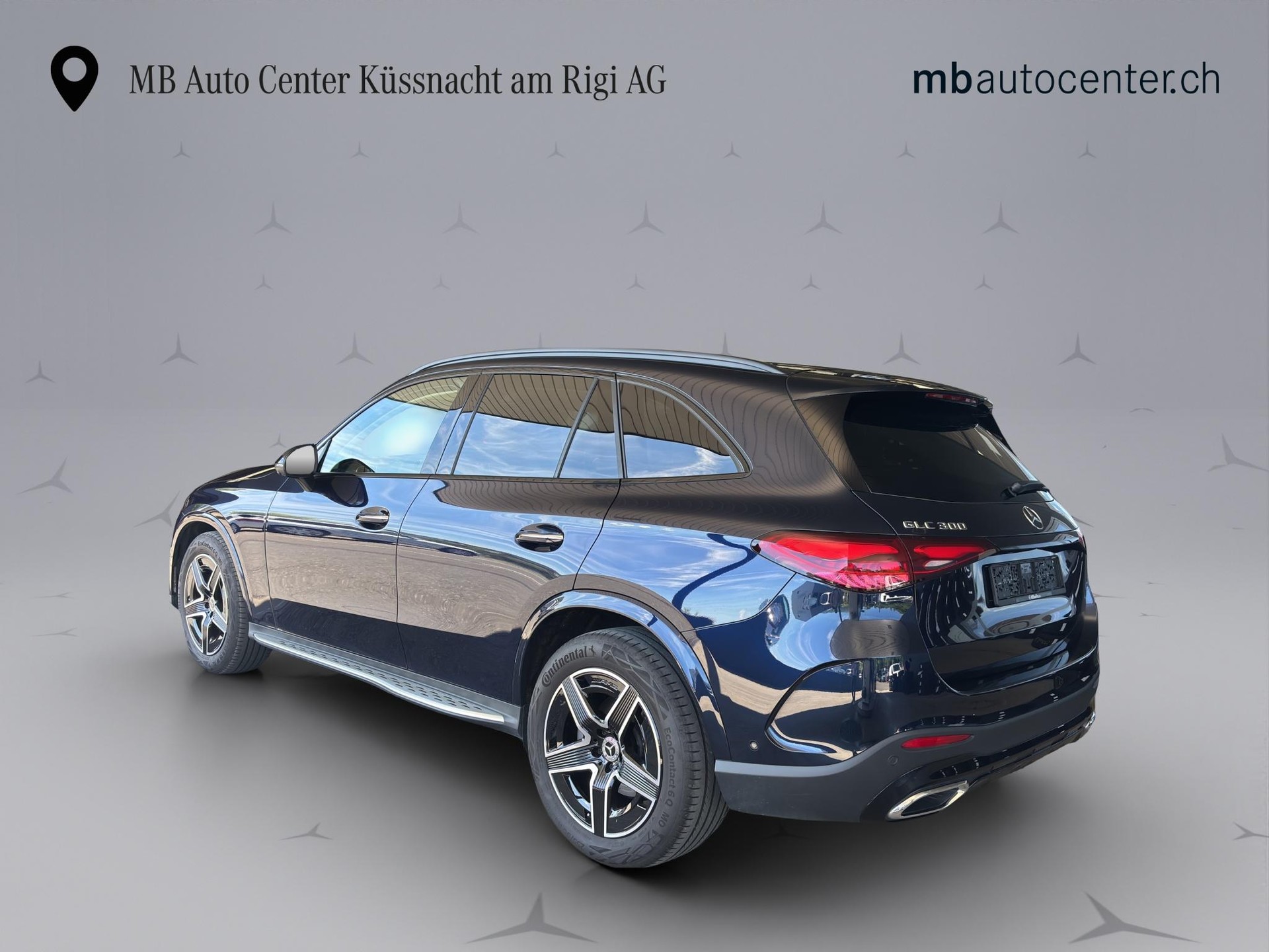 MERCEDES-BENZ GLC 300 AMG Line 4matic-showroom-element-3