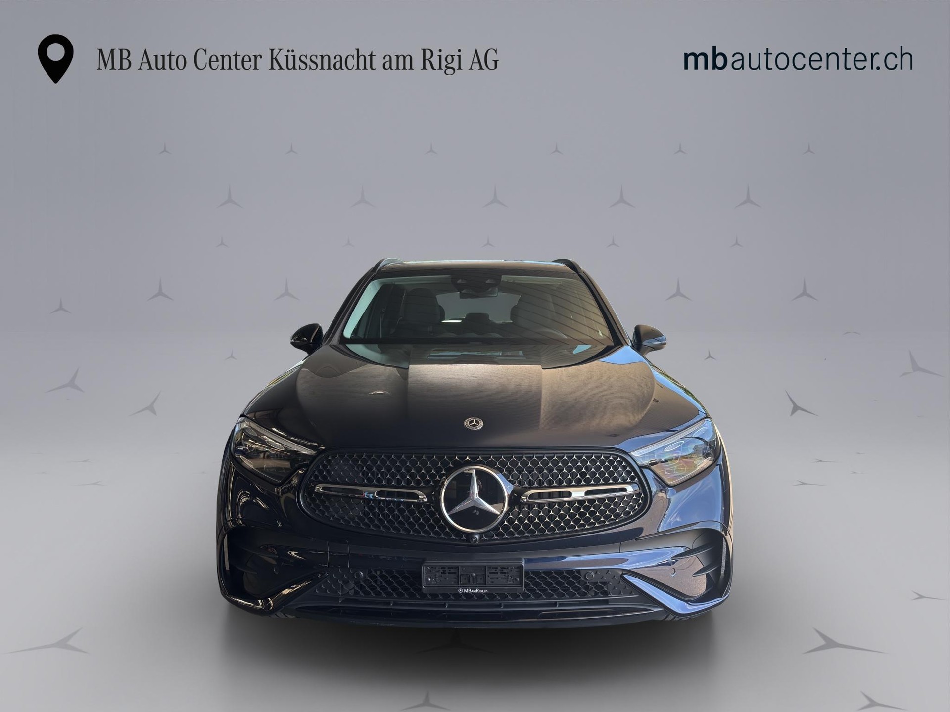 MERCEDES-BENZ GLC 300 AMG Line 4matic-showroom-element-1
