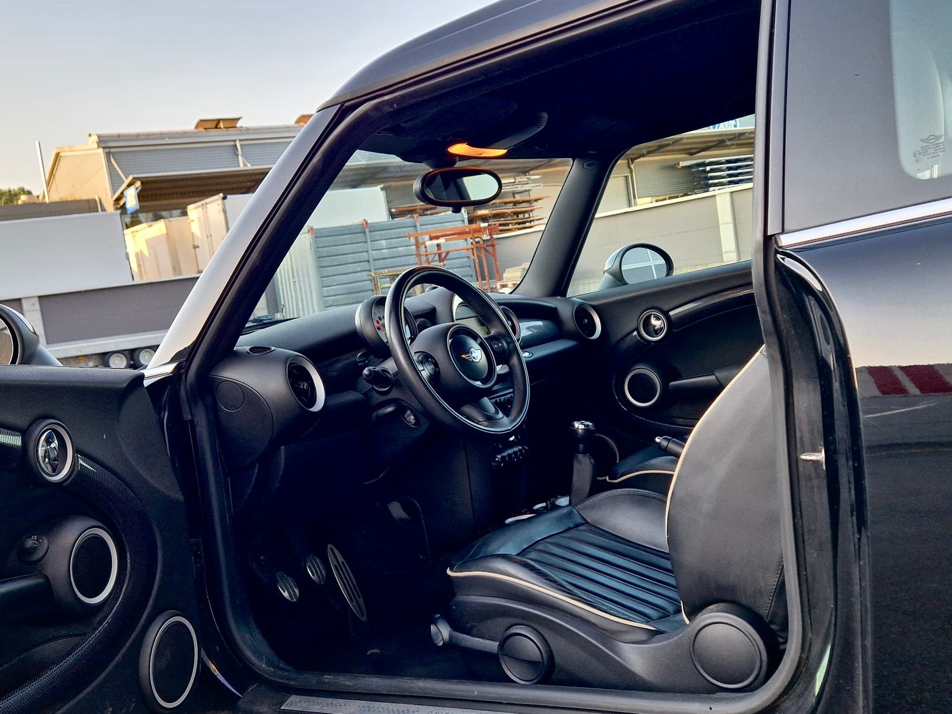 MINI Clubman Cooper S-image-10