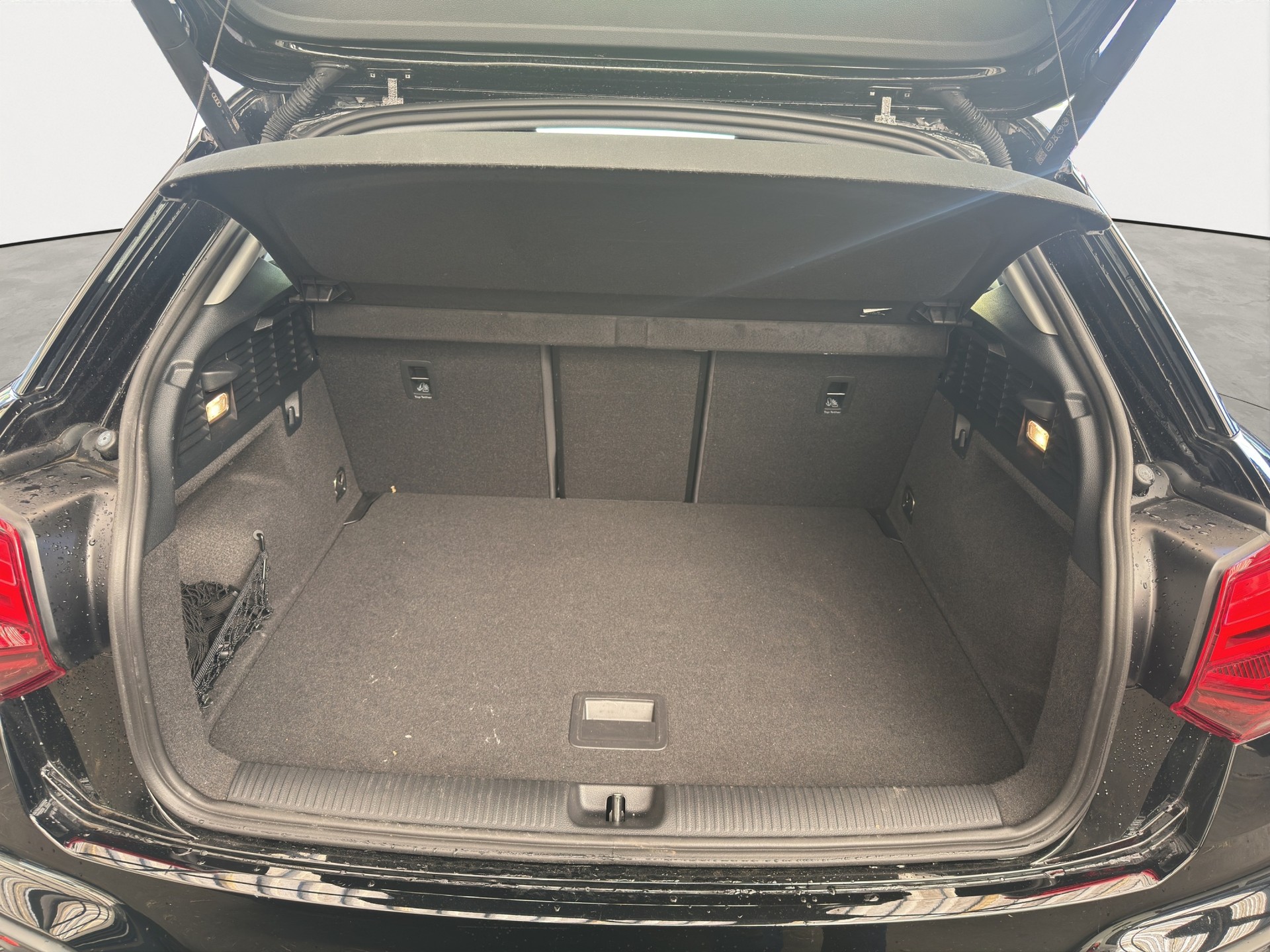 AUDI Q2 40 TFSI Attraction quattro S-tronic-image-8