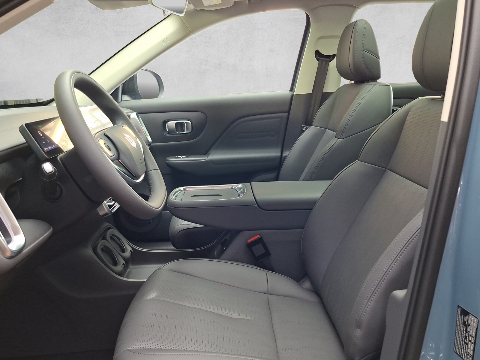 LEAPMOTOR B10 1.5 Hybrid EV-image-12