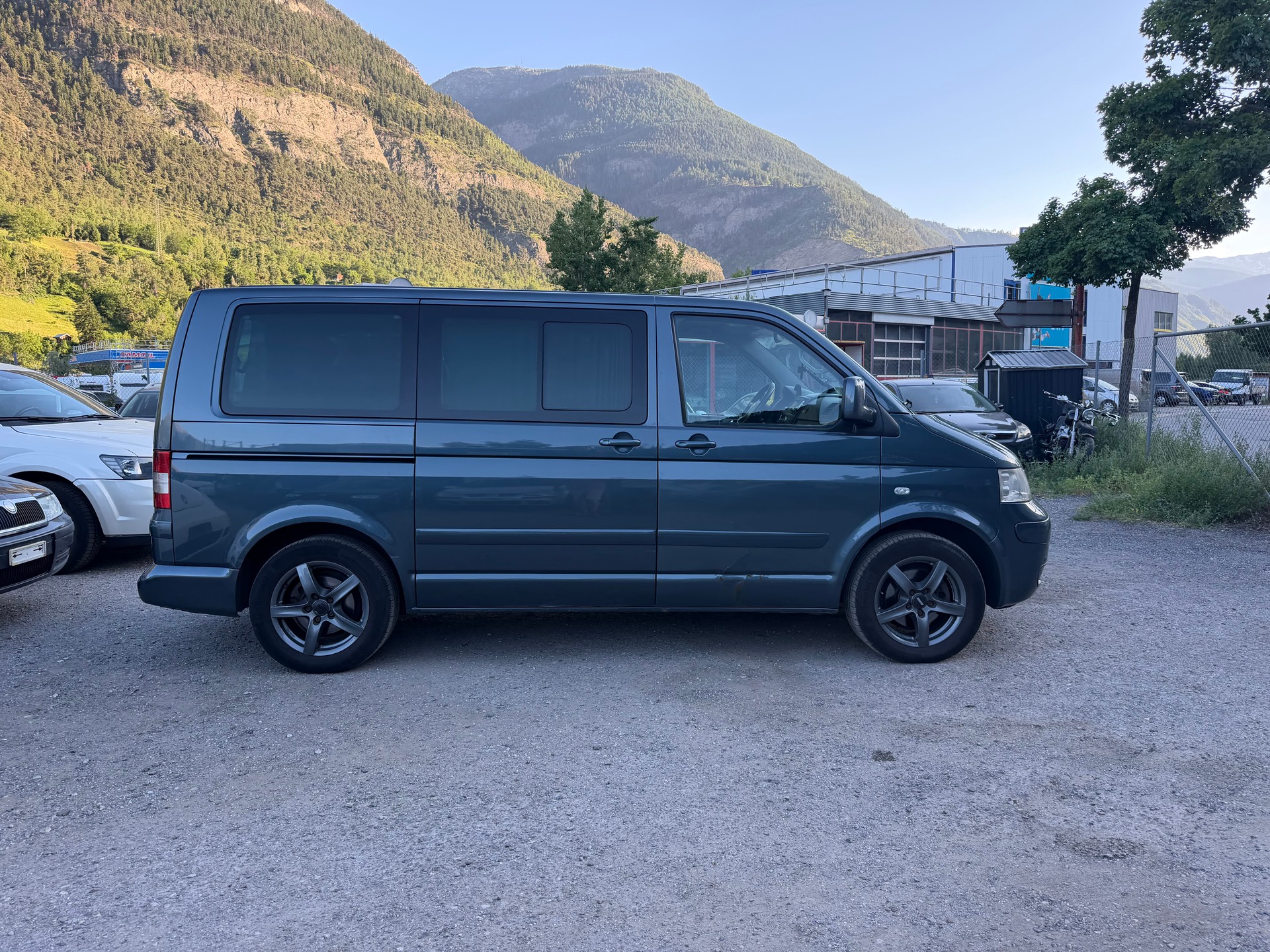 VW T5 Multivan 2.5 tdi 4M-image-4