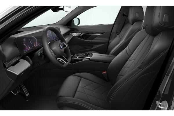 BMW 520d xDrive Touring M Sport-image-4