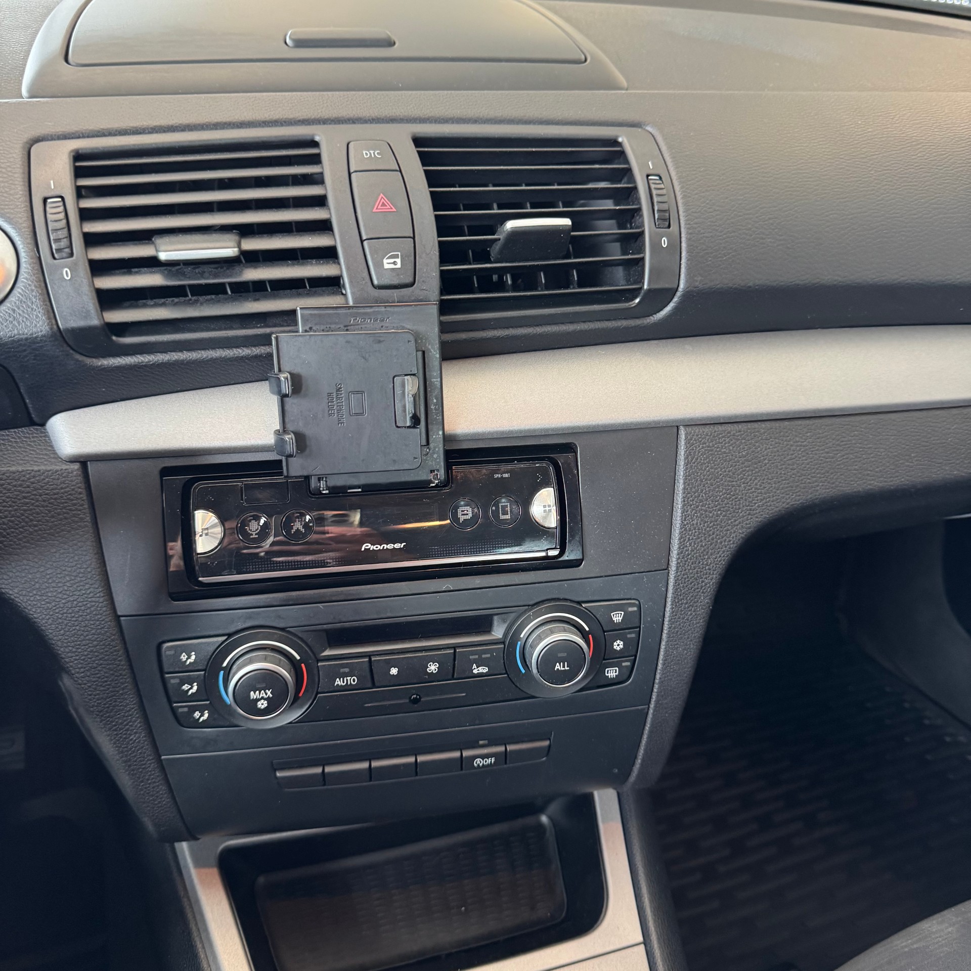 BMW 116i-image-13