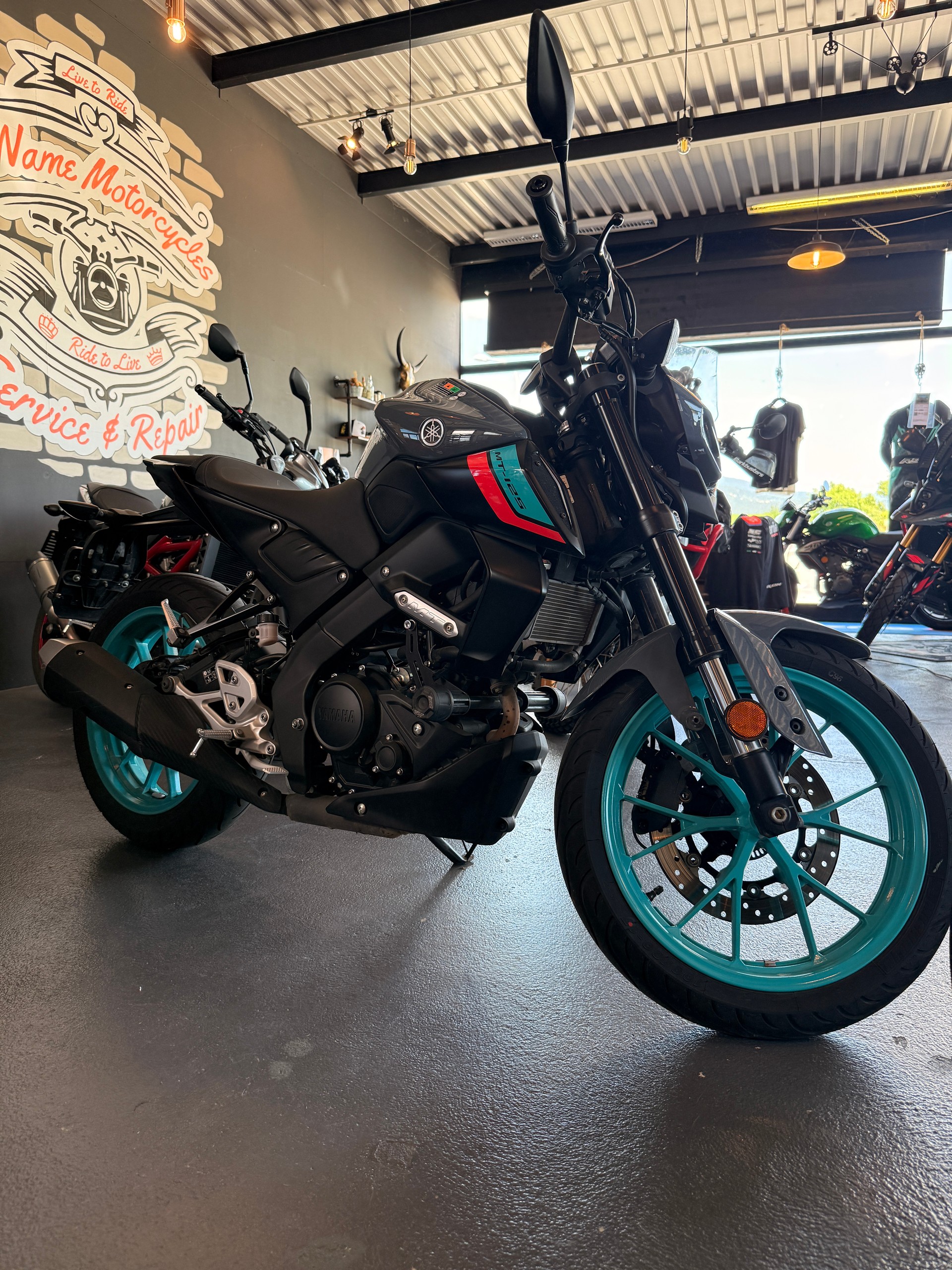YAMAHA MT-125 ABS-image-1