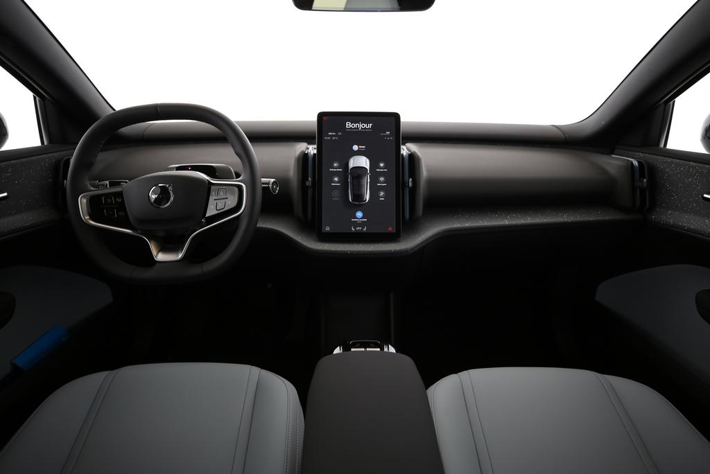 VOLVO EX30 E60 Twin Ultra Performance AWD-image-7