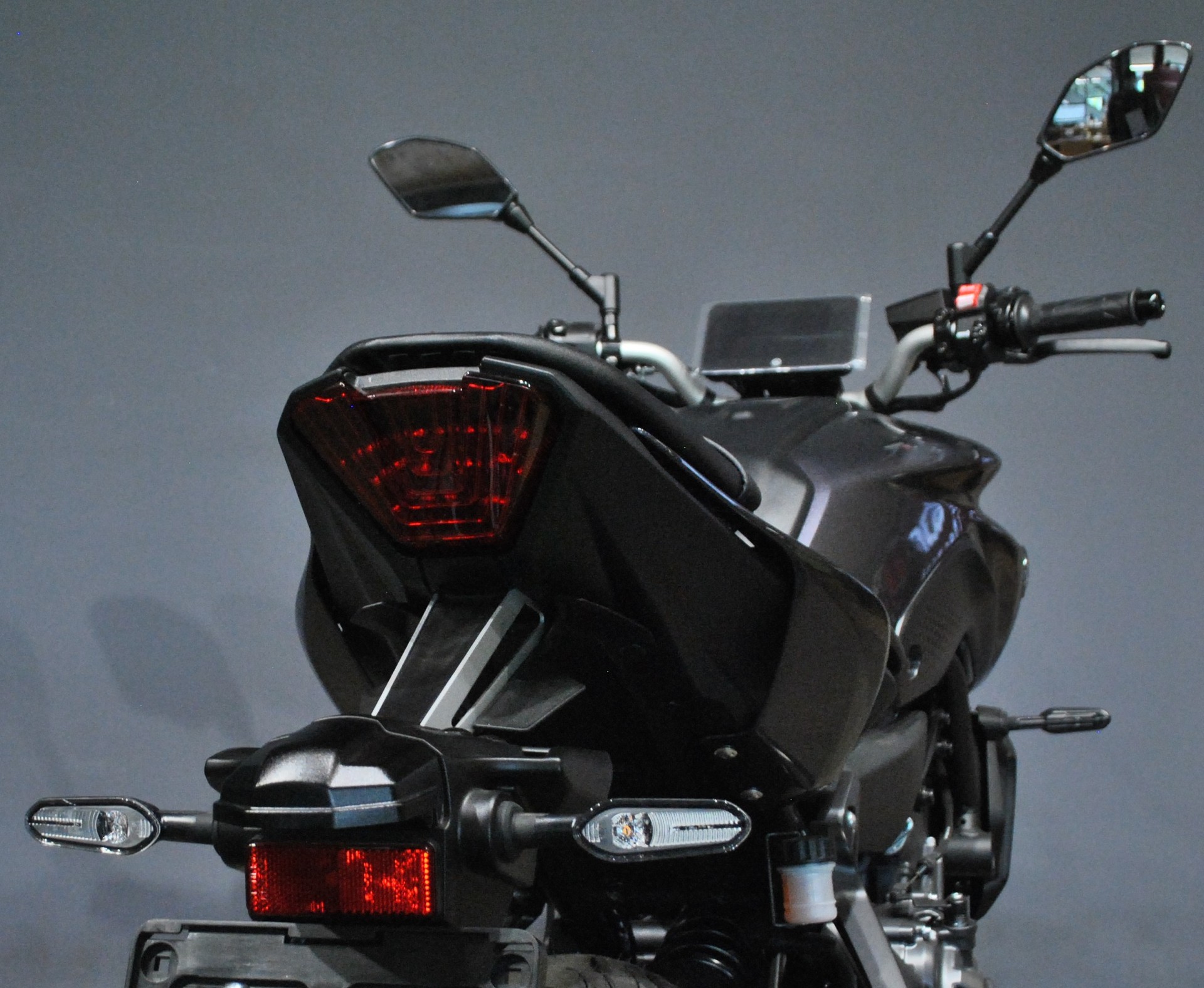 YAMAHA MT-07-image-7